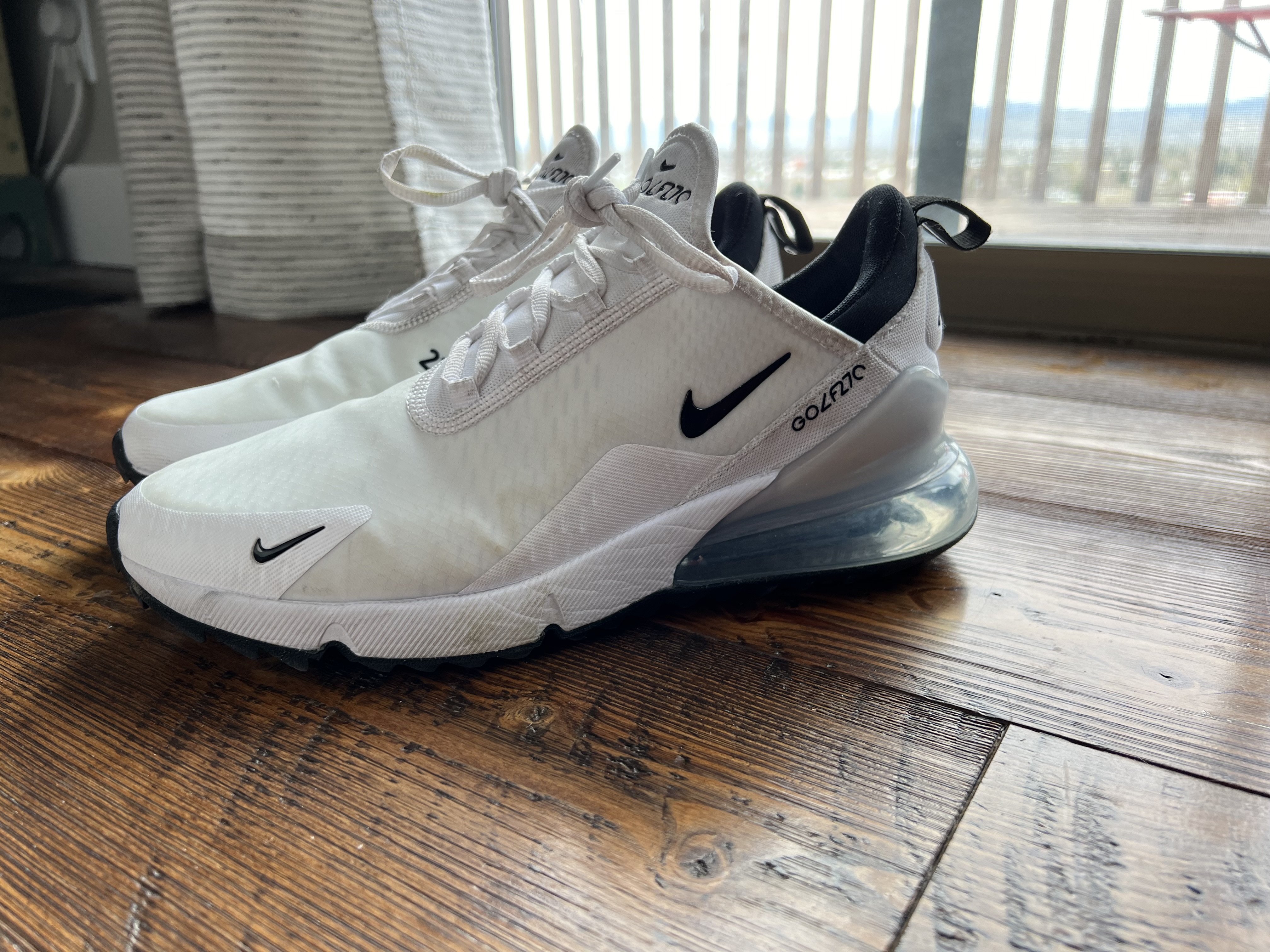 シューズ(男性用) Nike Air Max 270 Golf \"White Nike Air Max 270 G Golf Shoes White/Pure Platinum/Black