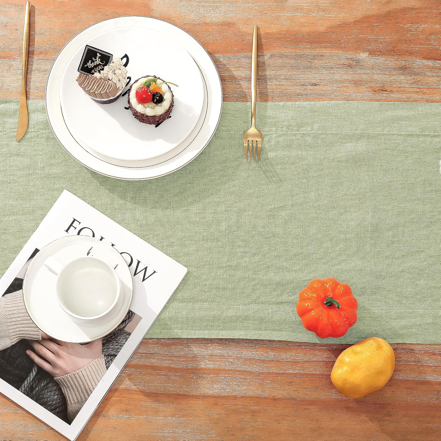 Linen Table Runner 14X90 Inches,100% French Linen Sage Green Tablerunner,Machine Washable Dining Table Runner for Fall,Wedding,Party,Halloween,Christmas(Sage Green)