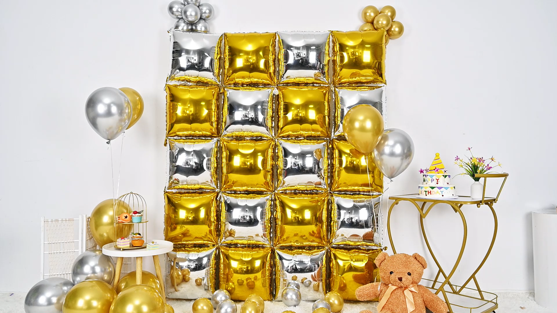 Amazon.com: HILAVO 20PCS Silver Square Balloons, Metallic