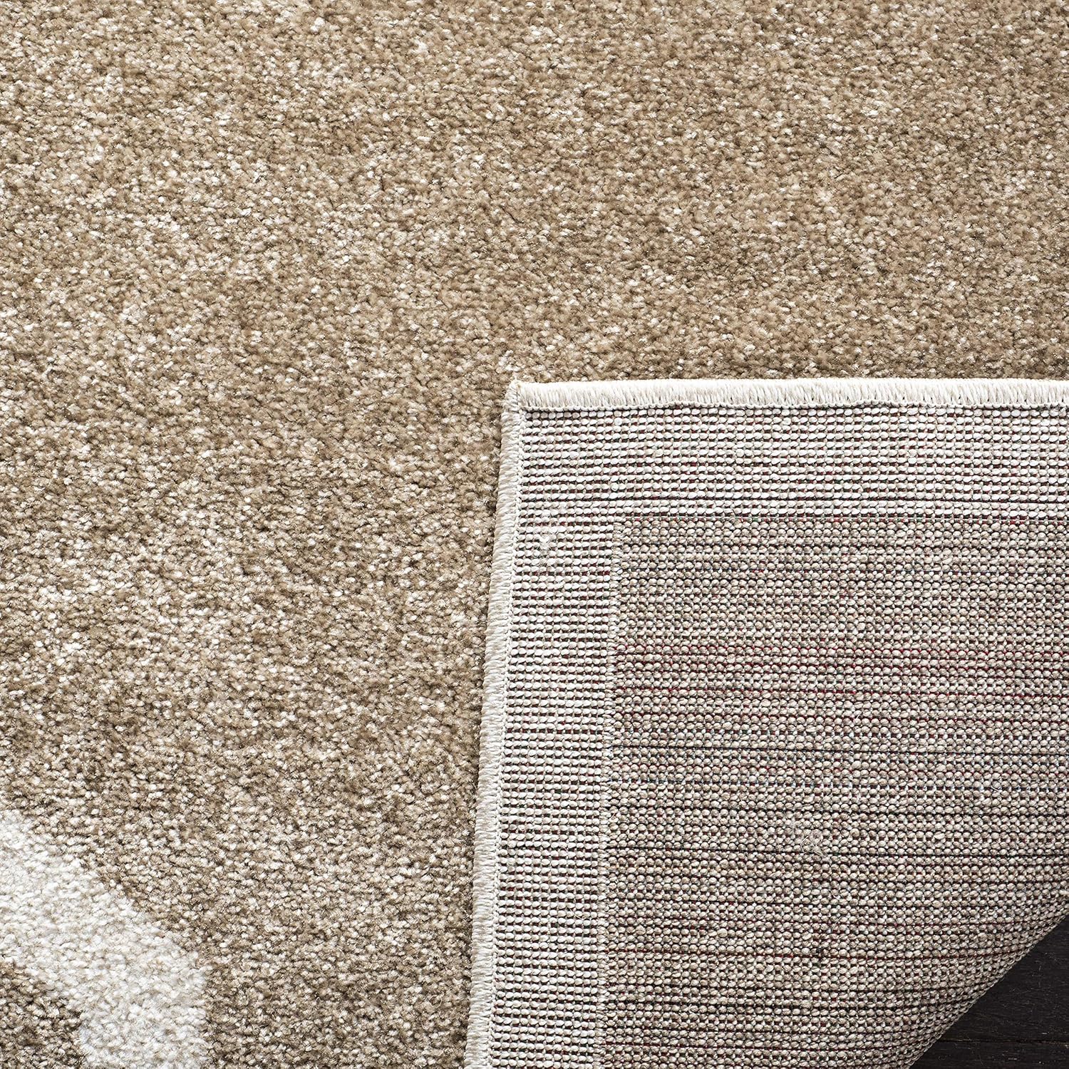 SAFAVIEH Amherst Collection Runner Rug - 2'3" x 7', Wheat & Beige, Moroccan Trellis Design, Non-Shedding & Easy Care, Ideal for High Traffic Areas in Living Room, Bedroom (AMT421S)