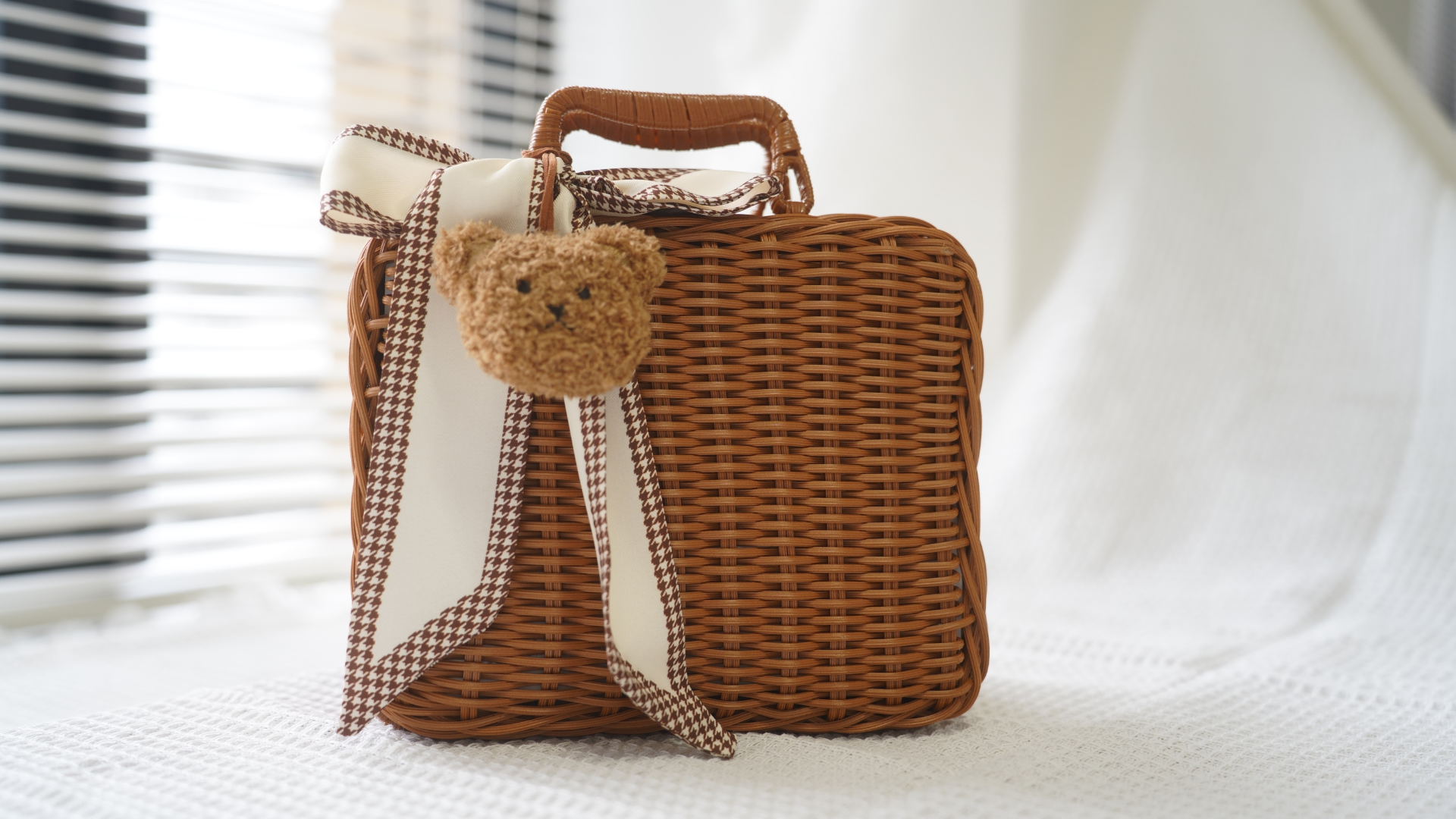 Amazon.co.jp: 【おむつキャンディー】くまちゃんおしゃぶりホルダー