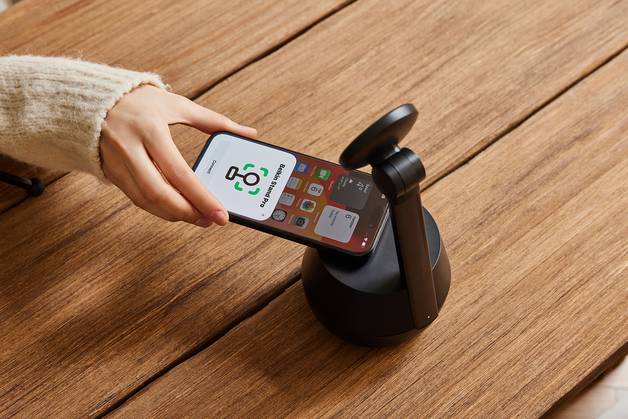 Belkin Stand Pro 自動追跡スマホ用ジンバル・スタンド Amazon.co.jp: Belkin Stand Pro 自動追跡スマホ用ジンバル・スタンド