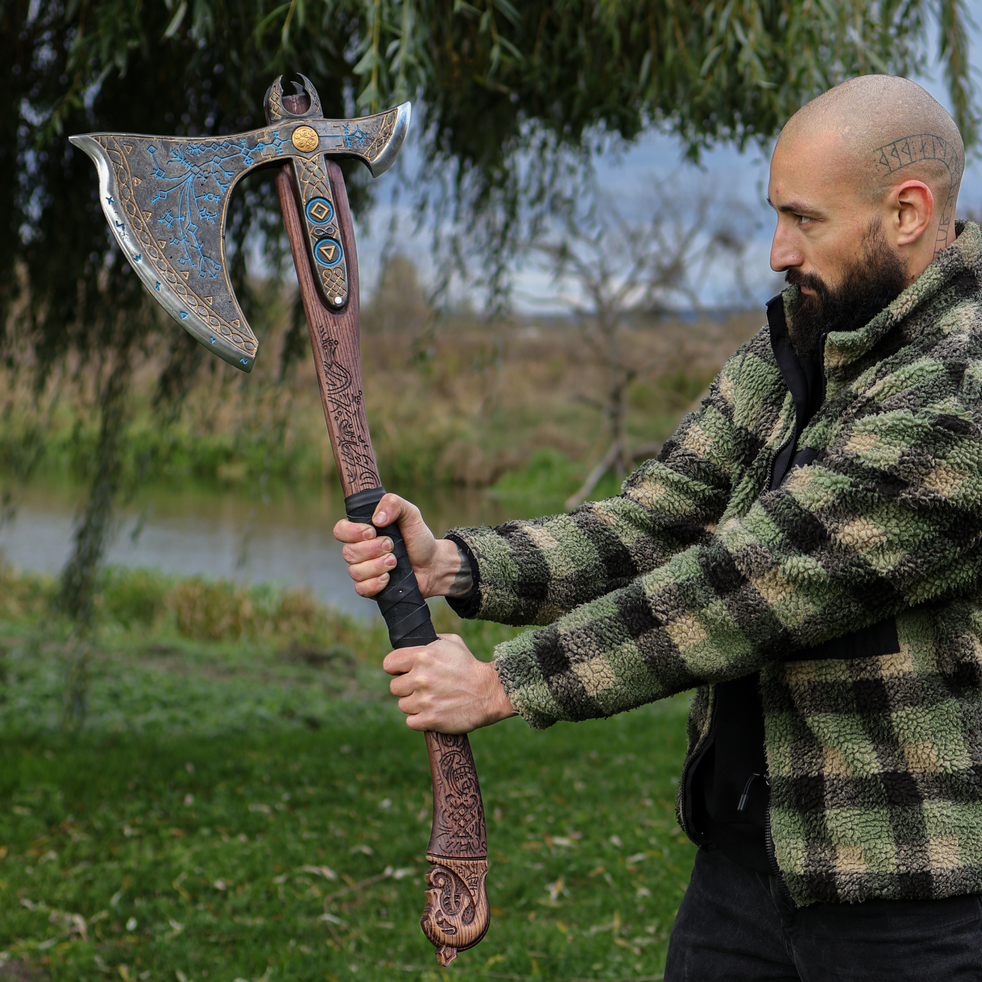 Hache Kratos Leviathan en acier inoxydable faite à la main, version grandeur nature, inspirée de GOW, entièrement mise à niveau, niveau 7, manche en bois, COSPLAY
