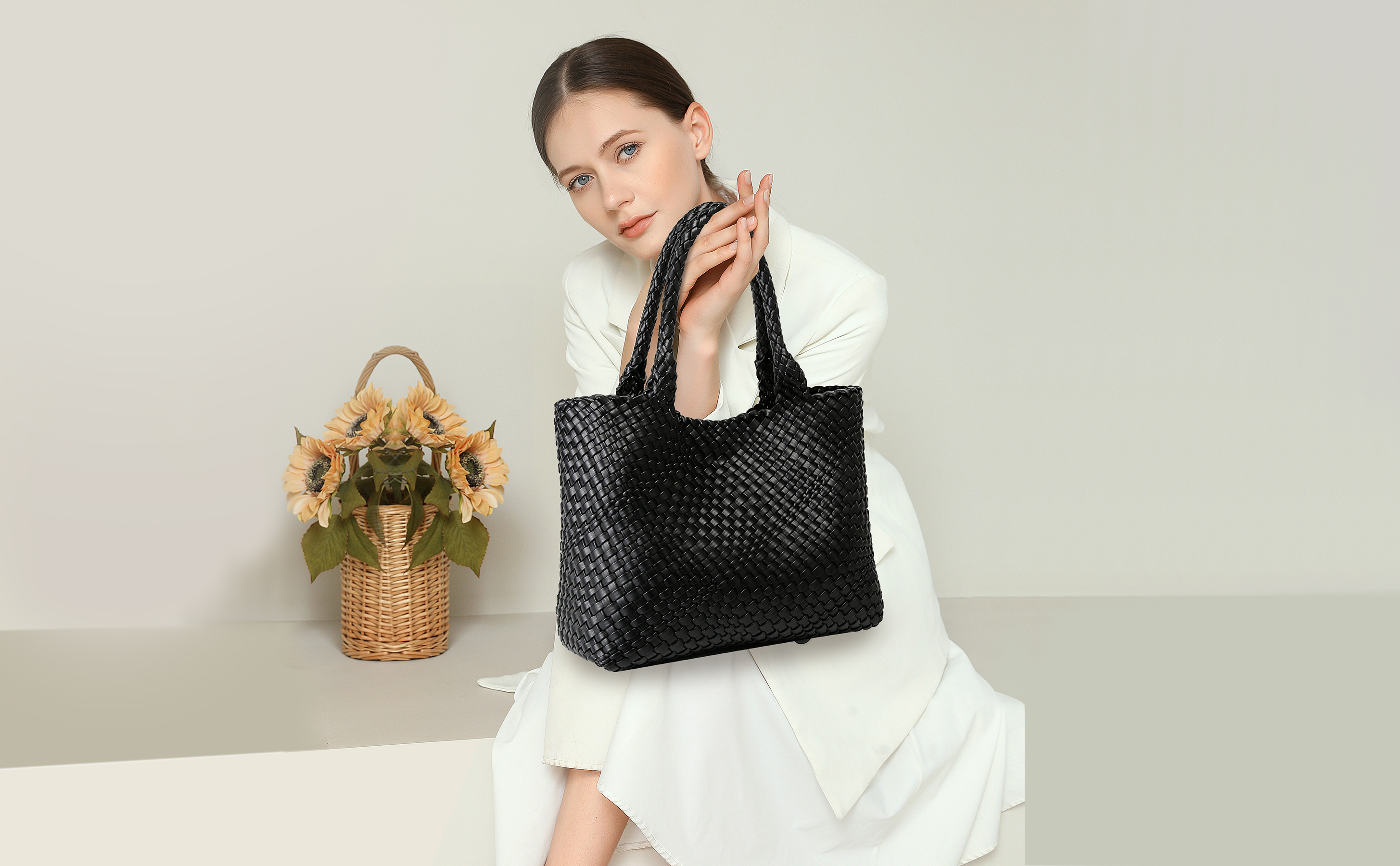 Bolso de hombro para mujer de cuero vegano miniatura 7