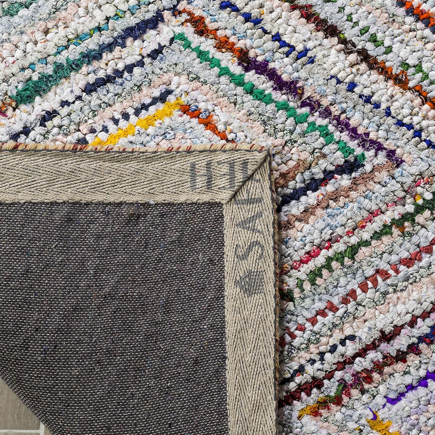 SAFAVIEH Nantucket Collection Runner Rug - 2'3" x 8', Multi, Handmade Boho Diamond Cotton, Ideal for High Traffic Areas in Living Room, Bedroom (NAN314A)