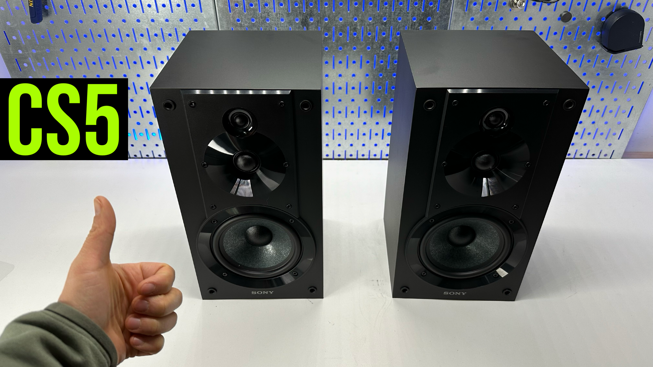 Watch Sony SS-CS5 bookshelf speakers unboxing on Amazon Live