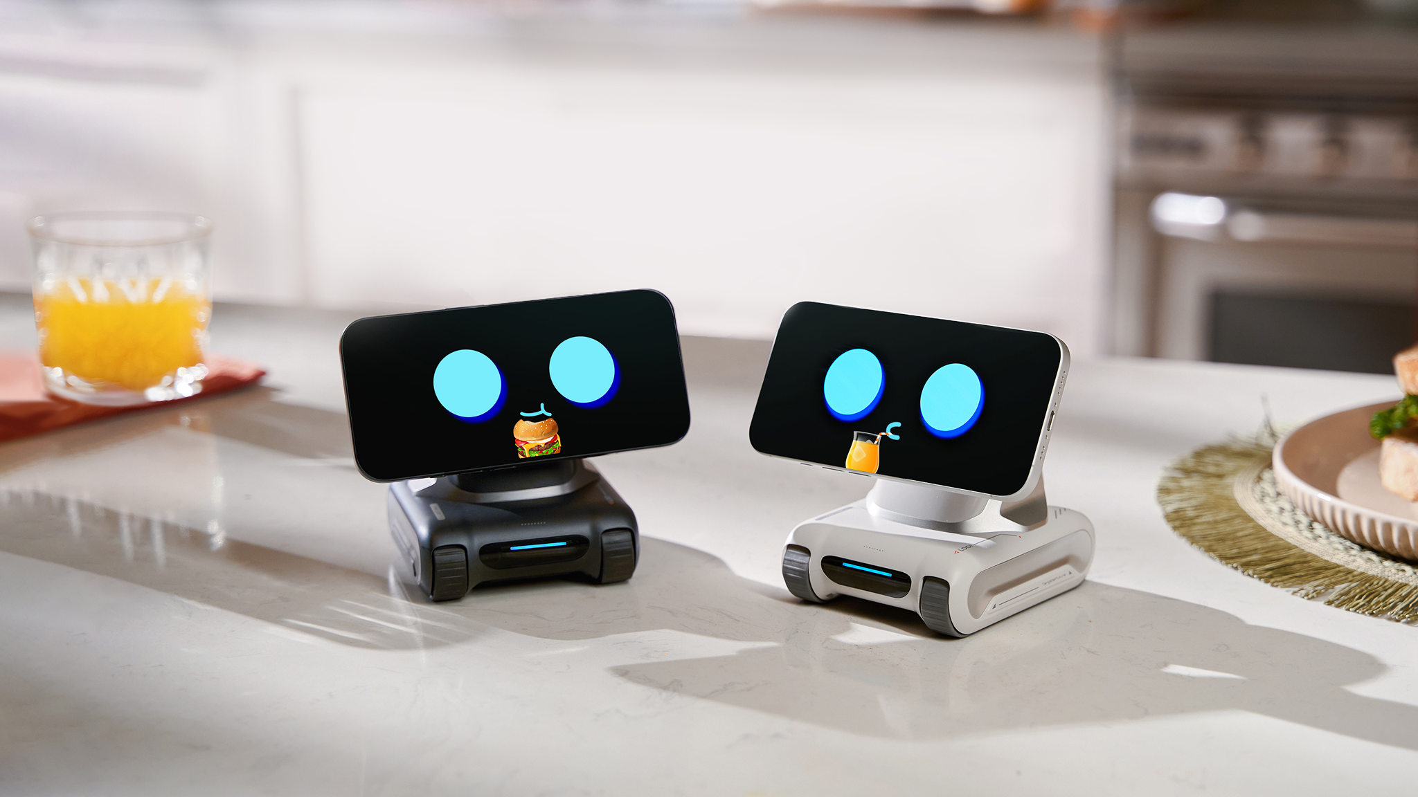Amazon.com: LOOI Robot-Starlight White-AI Desktop Companion