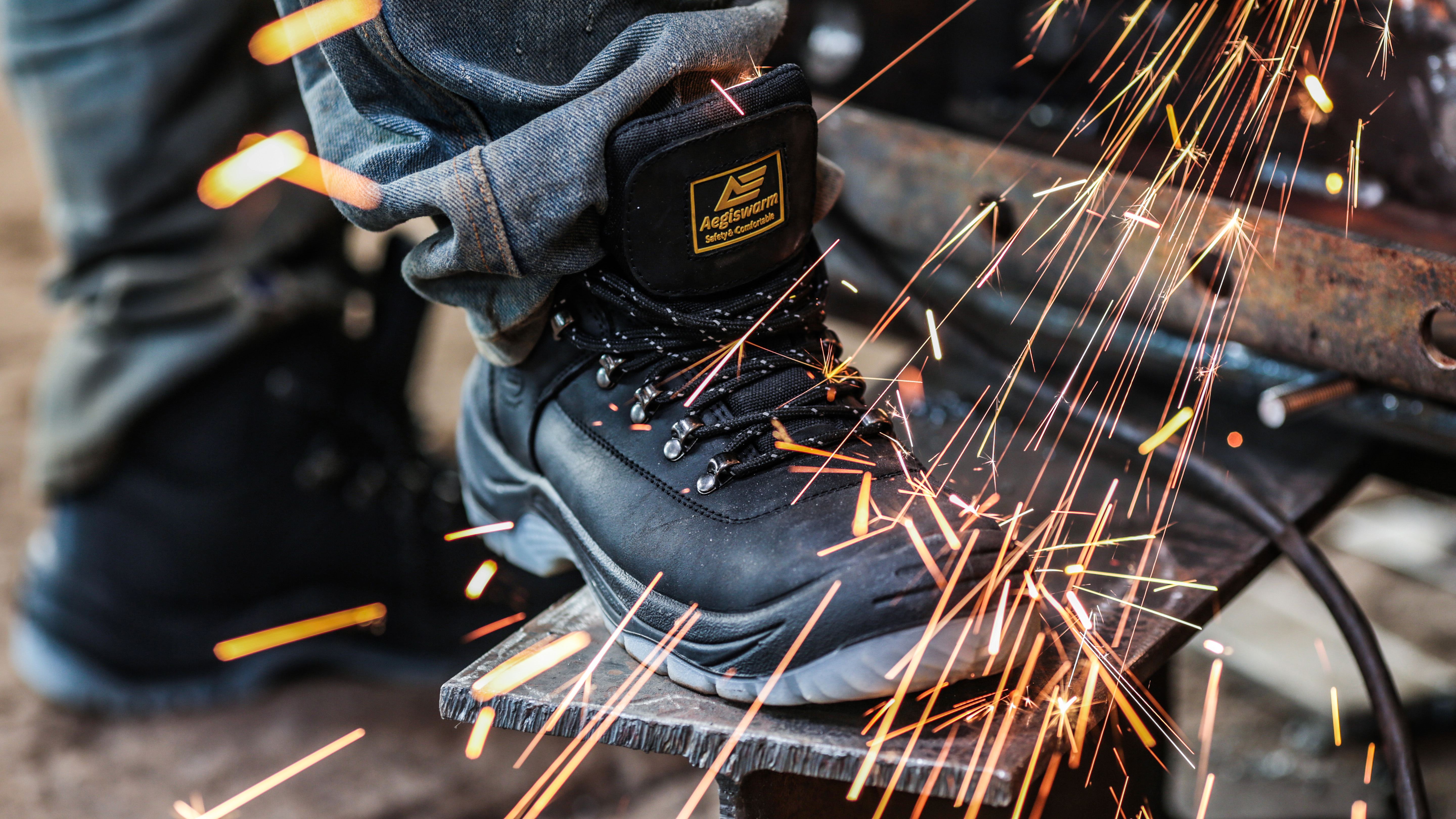AEGISWARM Steel Toe Work Boots for Men Size (11) and (9.5) 7a7fa9b7-f559-447d-82d6-  main image 2