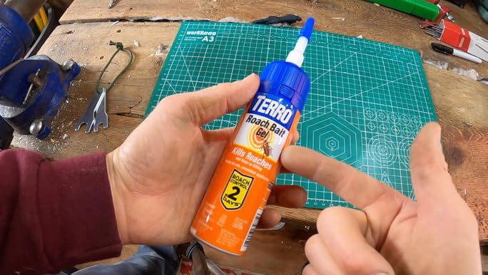 Amazon.com : Maxforce FC Magnum Roach Gel Bait (Two 33g Tubes ...