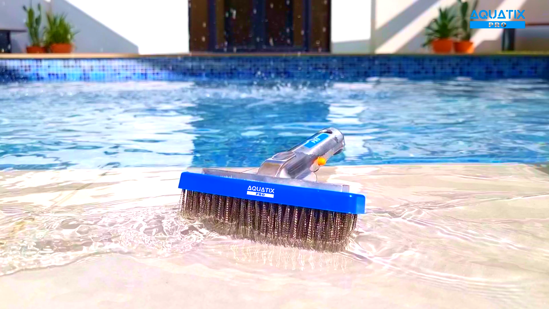 Brosse De Piscine Robustes Aquatix Pro 25,4 Cm - Poils Acier Inox, Poignée Aluminium, Pour Algues Et Taches, Compatible Pôles Standard - 4