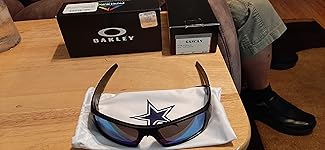 Review Image by Jessica Lamas