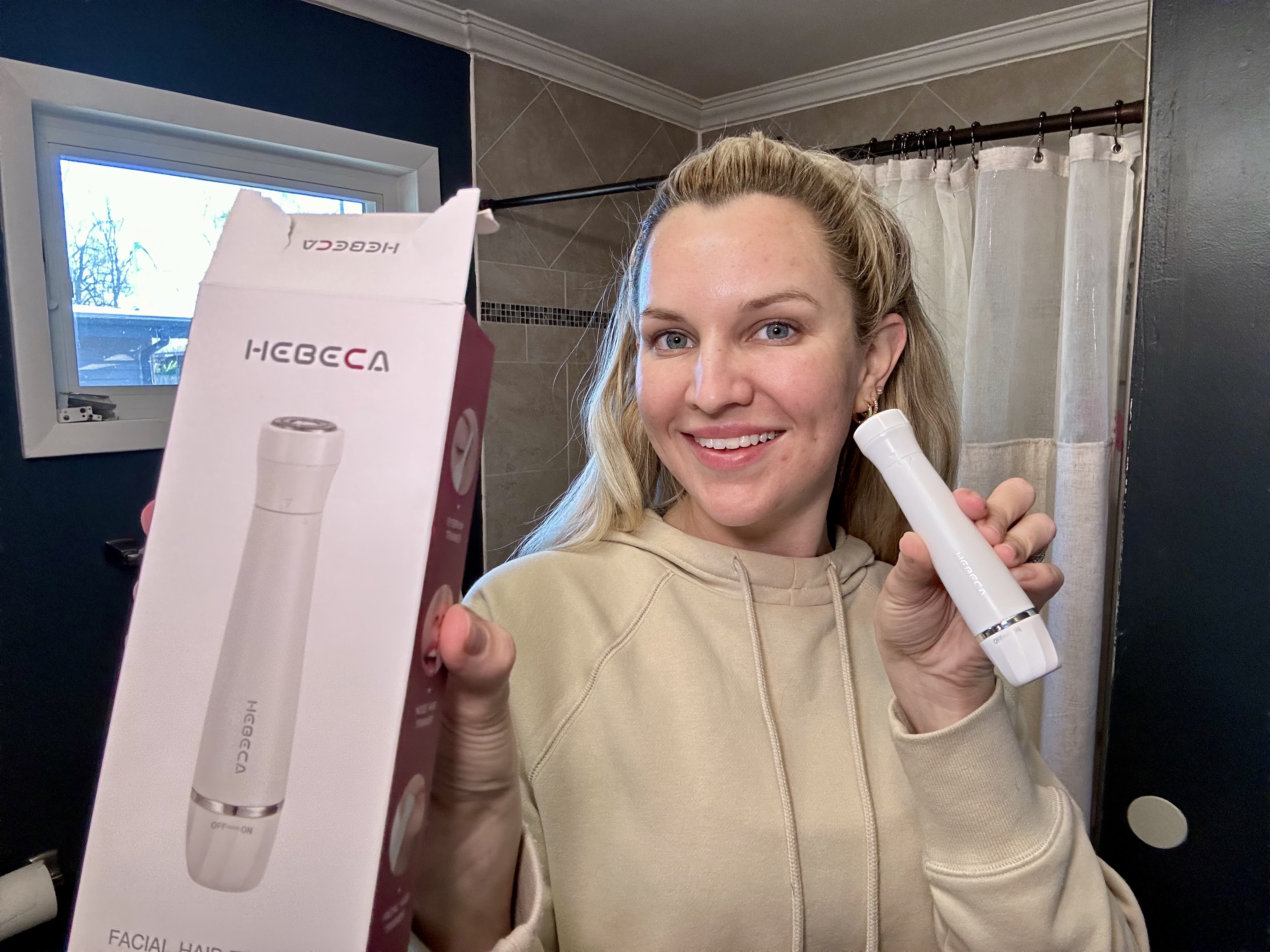 Watch Demo of the nose and facial hair trimmer from HEBECA on