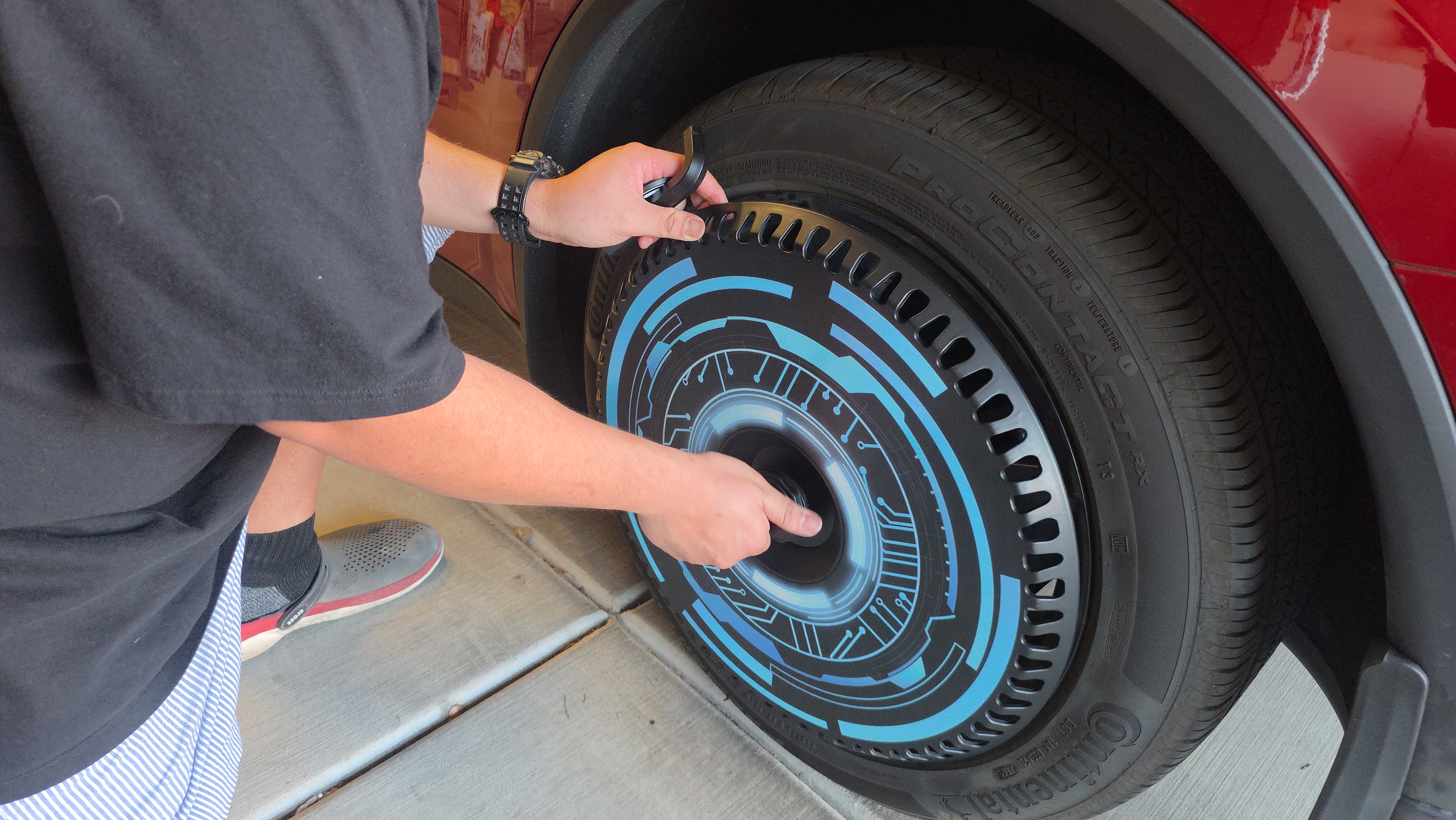New Tesla Model Y Accessories Sleek Wheel Covers!