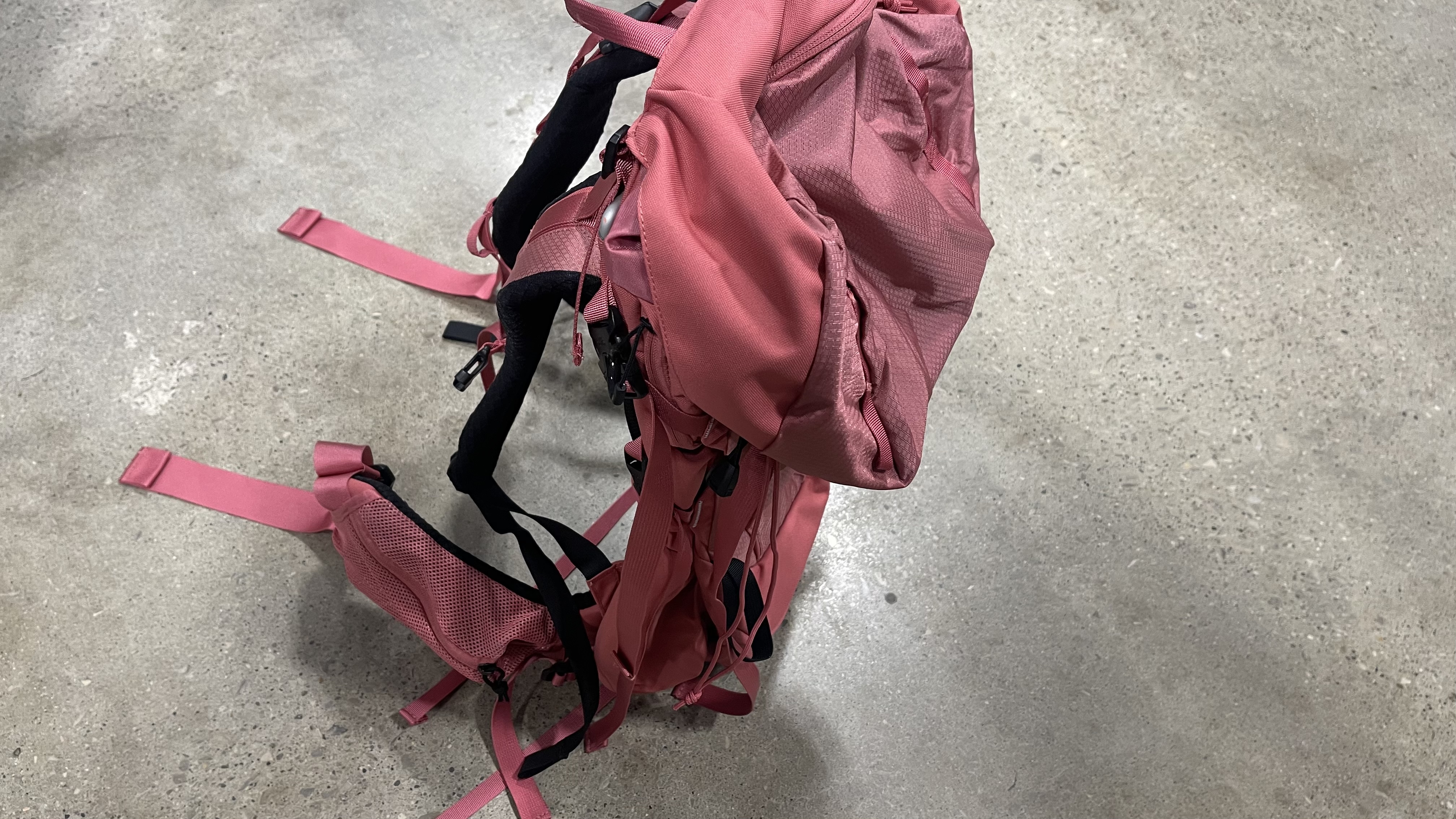 Hiking Backpack - The North Face Terra 55 - Pink The North Face Terra 55L Backpack - Women main image 2