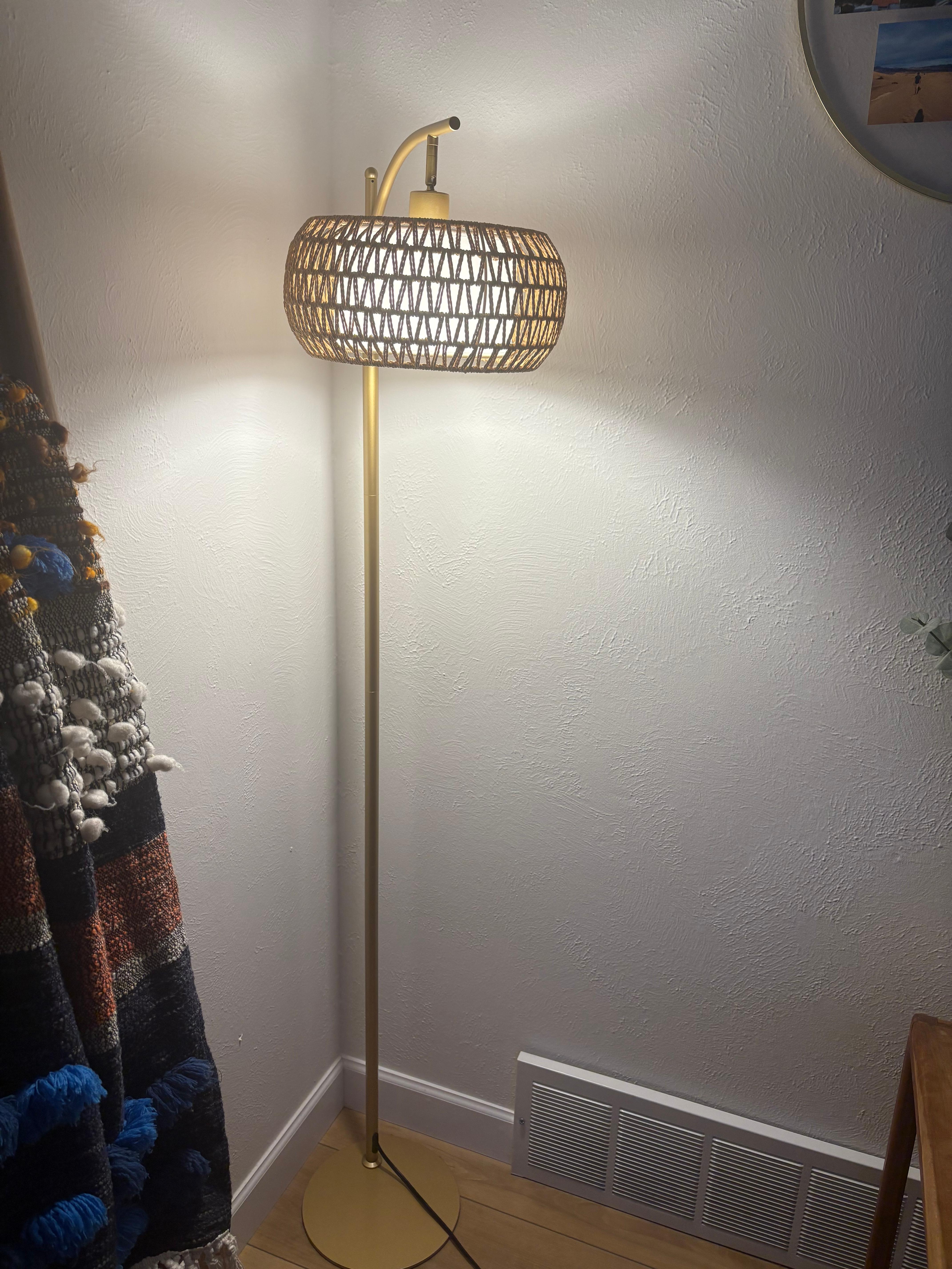 Features you will love about this lamp!