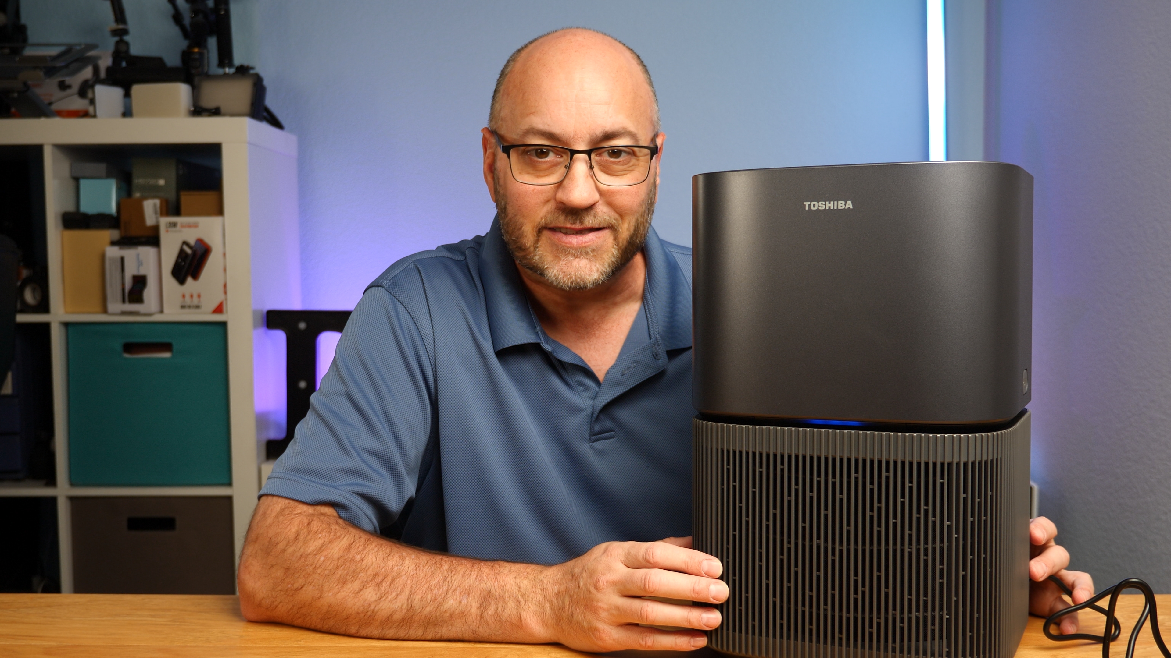 Watch Toshiba air purifier with UV a closer look and testing on 