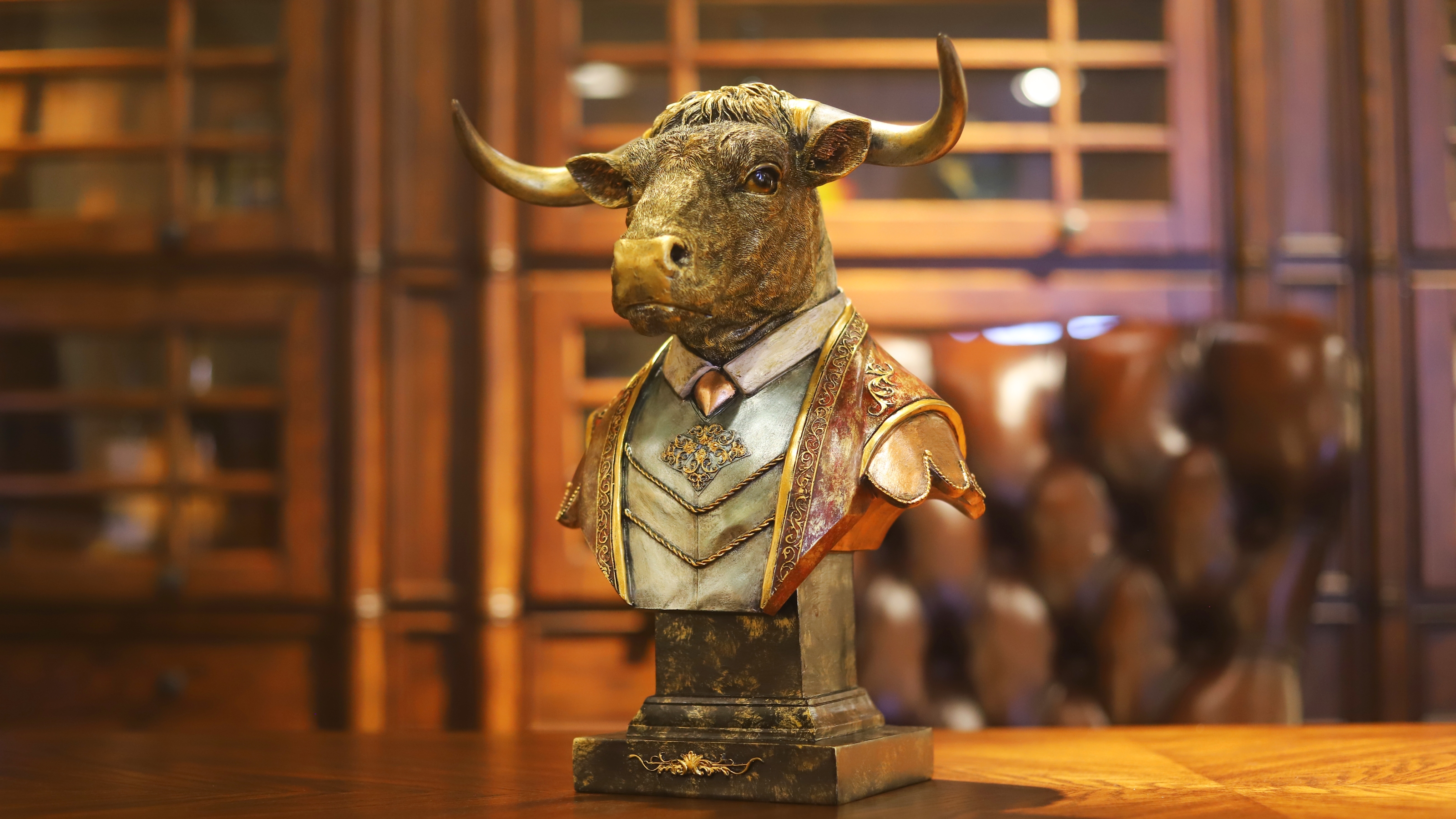 Busto Escultura Toro Steampunk Resina 13 in miniatura 7