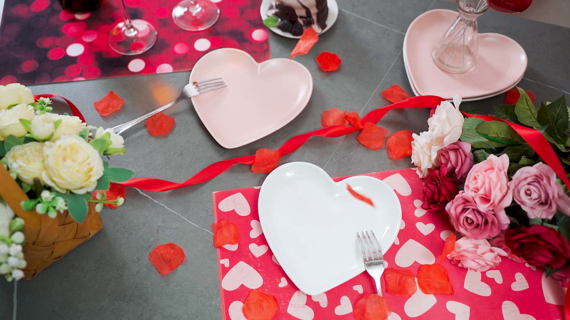 Amazon.com | Suclain 12 Pcs Heart Shaped Plates Ceramic Plates 7.4