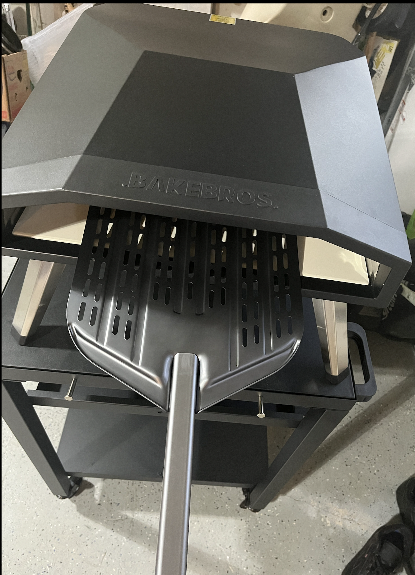 Watch Bakebros outdoor pizza oven 16 inch. How it works. on Amazon
