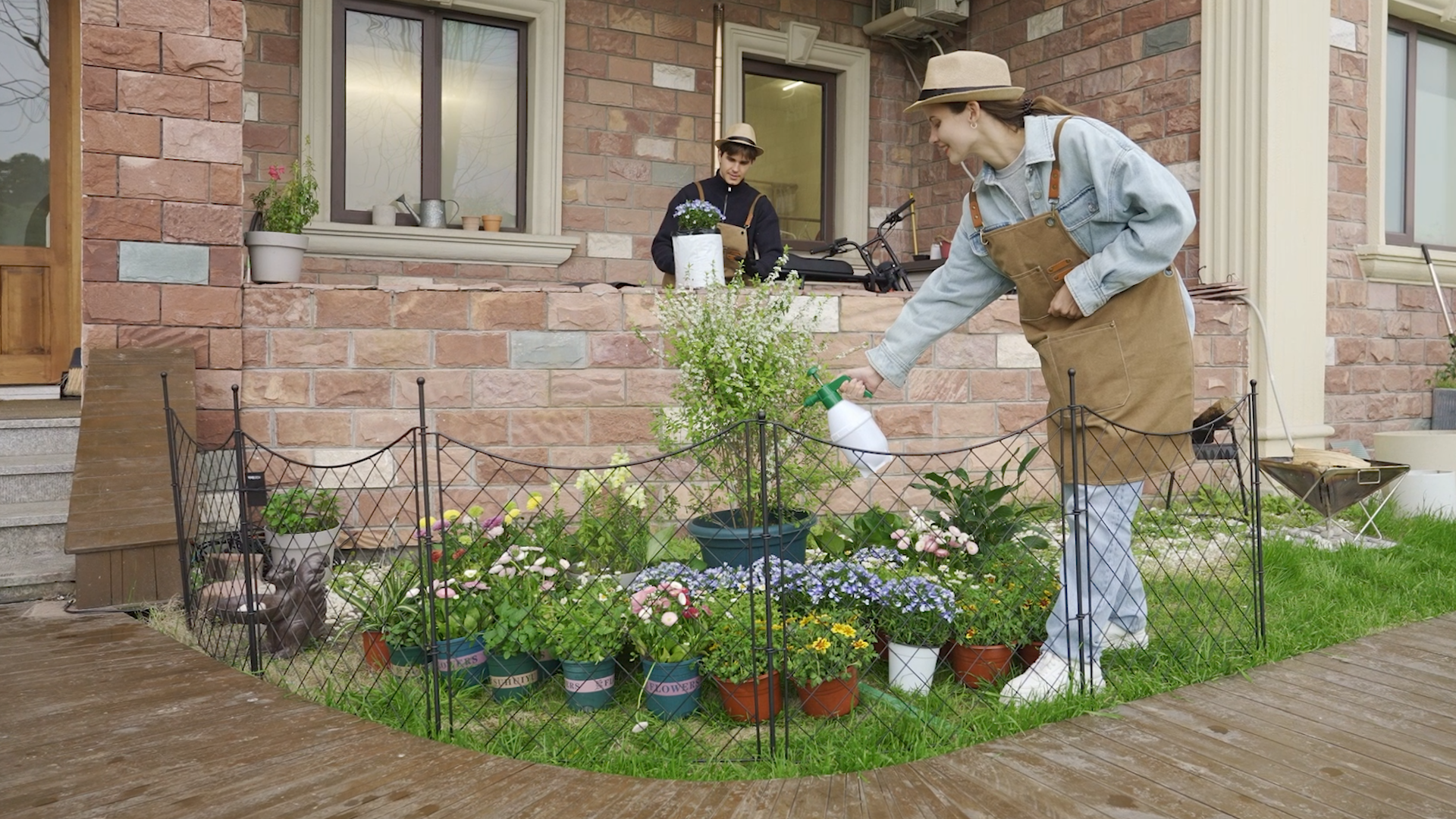 ☘️aiiKEN72*Garden☘️AG202507 Amazon.com - Two Artificial UV Rated 30'' Boxwood Cone Topiary w