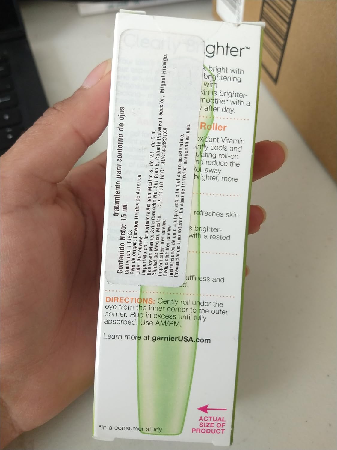 Garnier Clearly Brighter Anti-Puff Eye Roller, Dark Circles Under Eye Treatment with Caffeine and Vitamin C, 0.5 Fl Oz (15mL), 1 Count (Packaging May Vary)