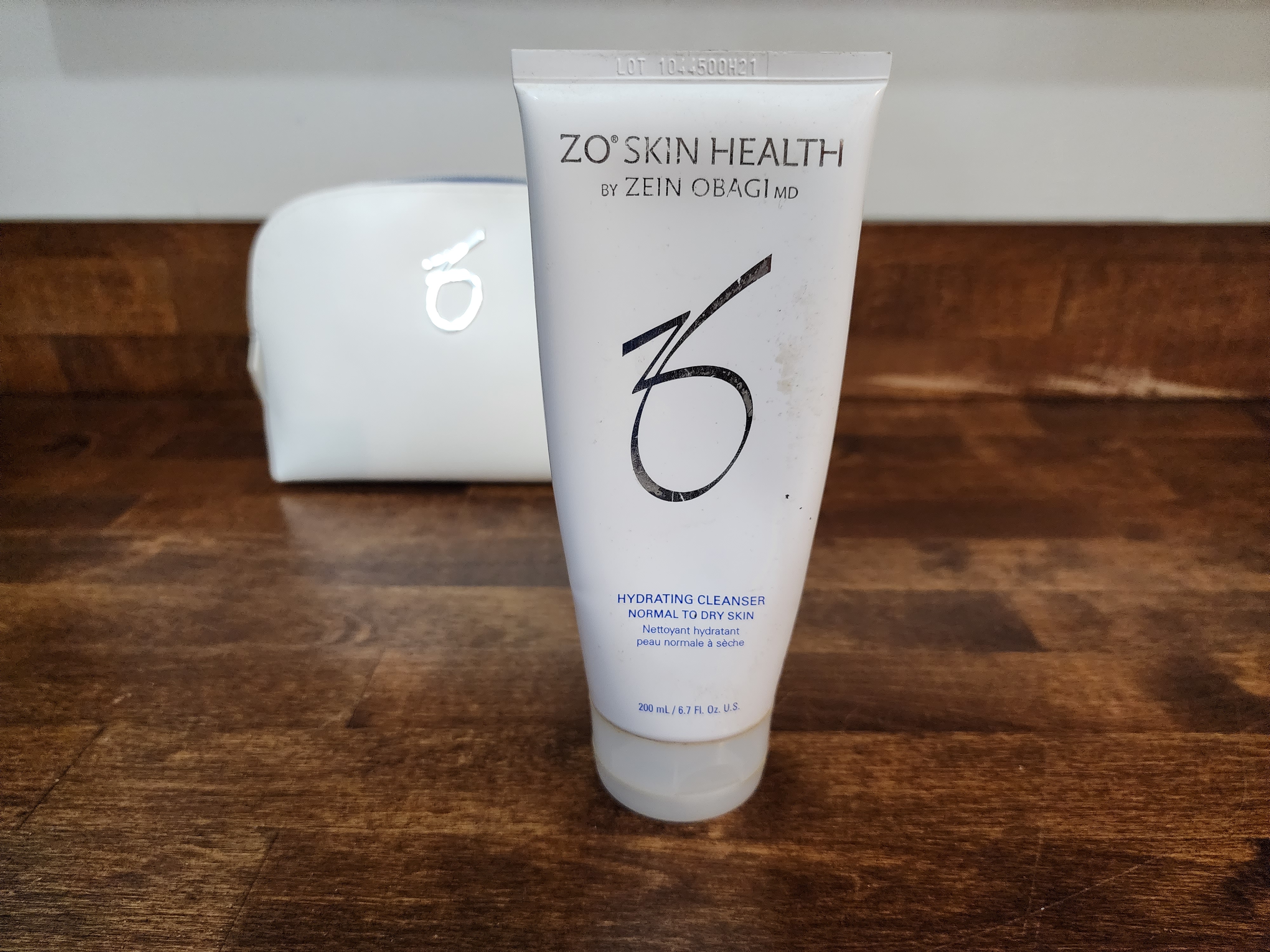 Watch ZO Skin Health Hydrating Cleanser Review on Amazon Live