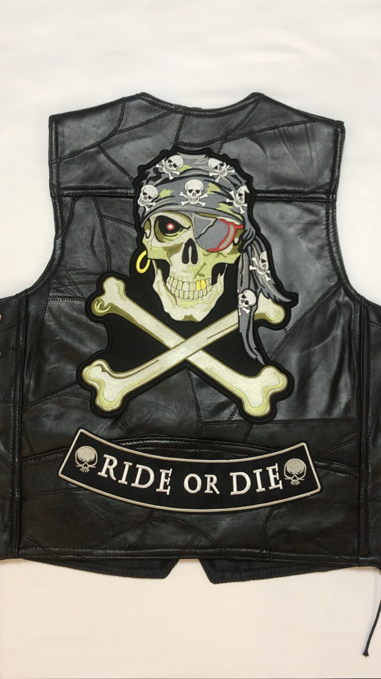 バッグ wrstwrstwrst SkullPilePatchPack Amazon.com: Cute-Patch 13.8