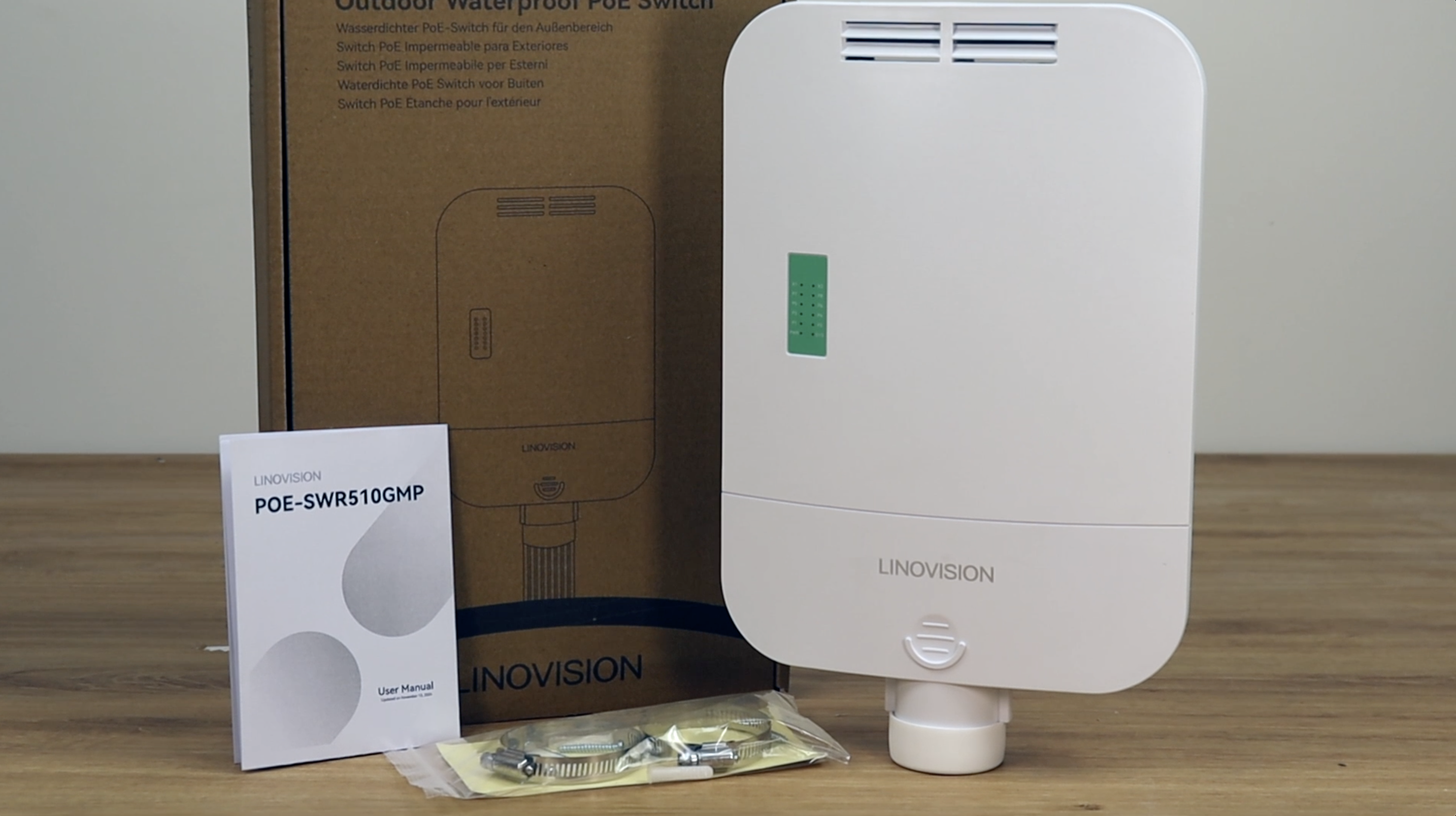 Amazon.co.jp: LINOVISION 屋外用 8 ポート フルギガビット L2