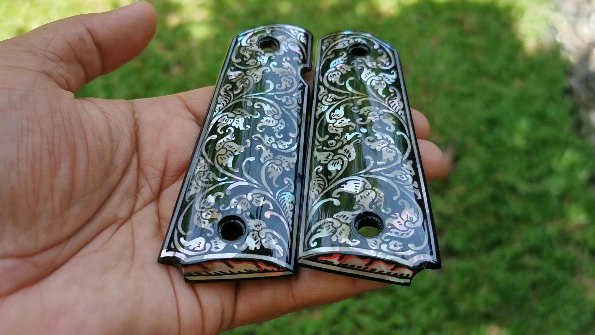Amazon.com: Vitoonwood Flower Art Black on Mother of Pearl MOP