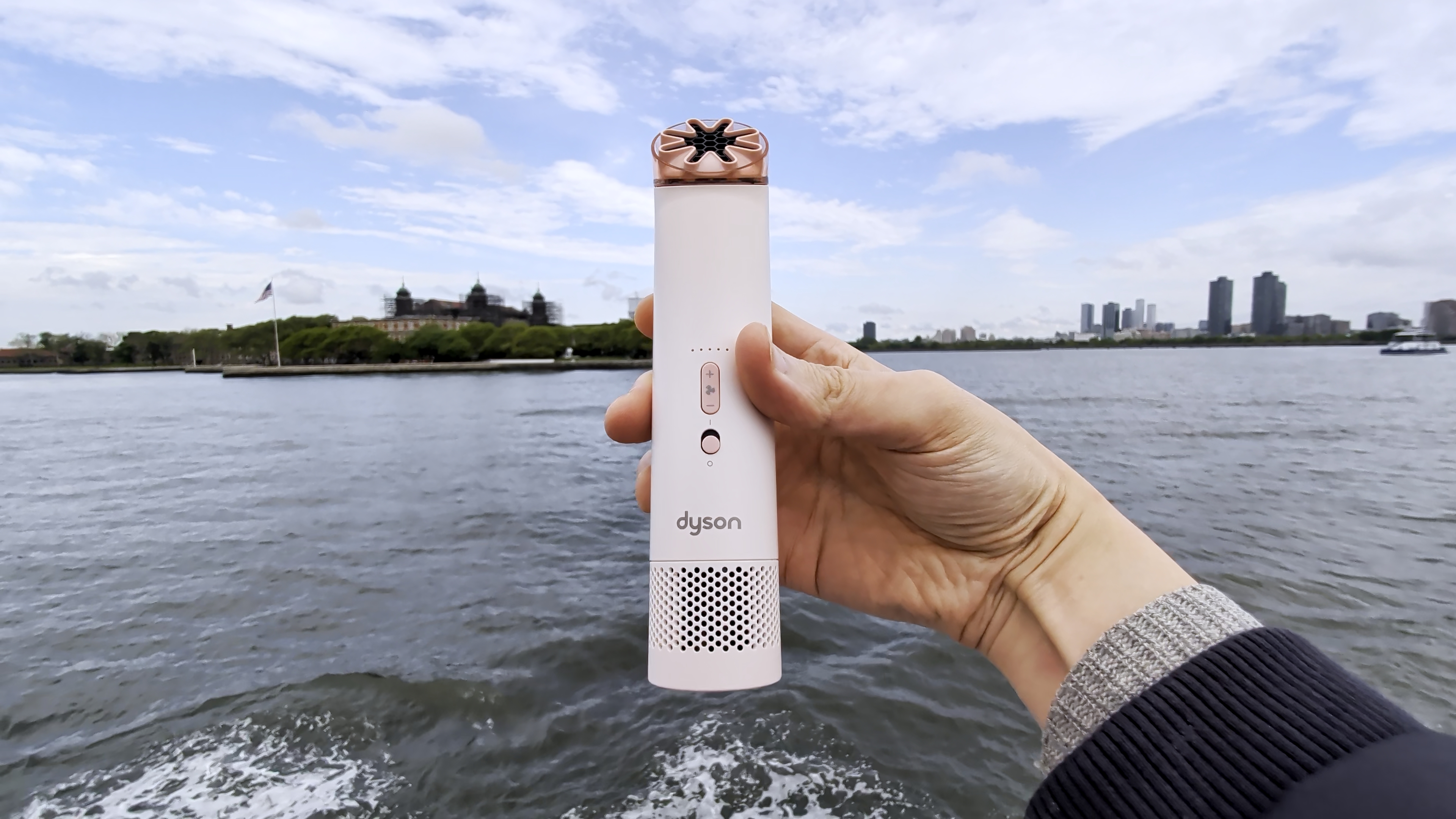 Watch DYSON HUSHJET MINI - Review & Tests on Amazon Live
