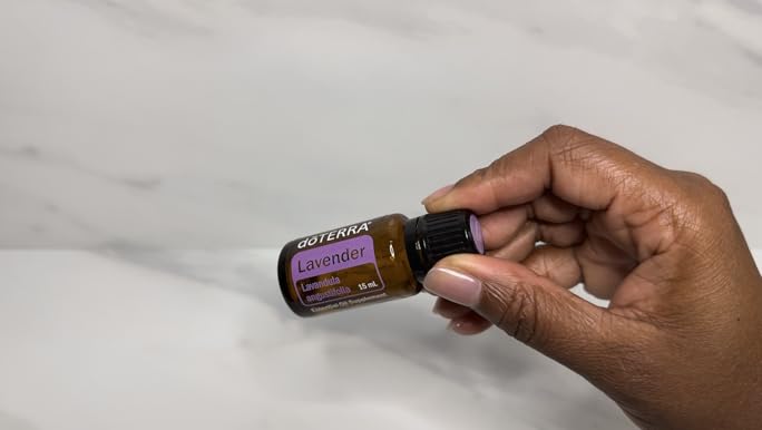 5本　doTERRA Lavender エッセンシャルオイル 15ml Amazon.com: doTERRA Lavender Essential Oil - 15 ml - 2 Pack