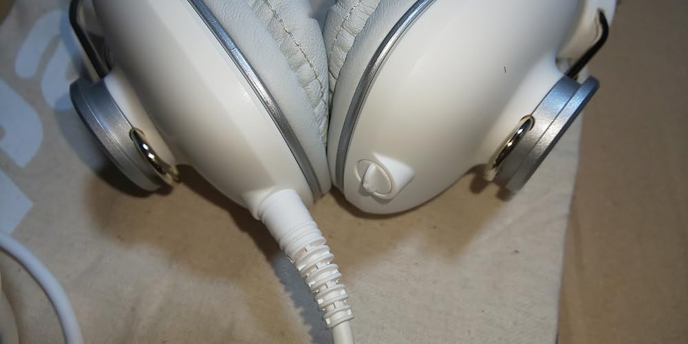 Amazon.co.jp: Superlux 密閉型ヘッドホン ホワイト HD581 White