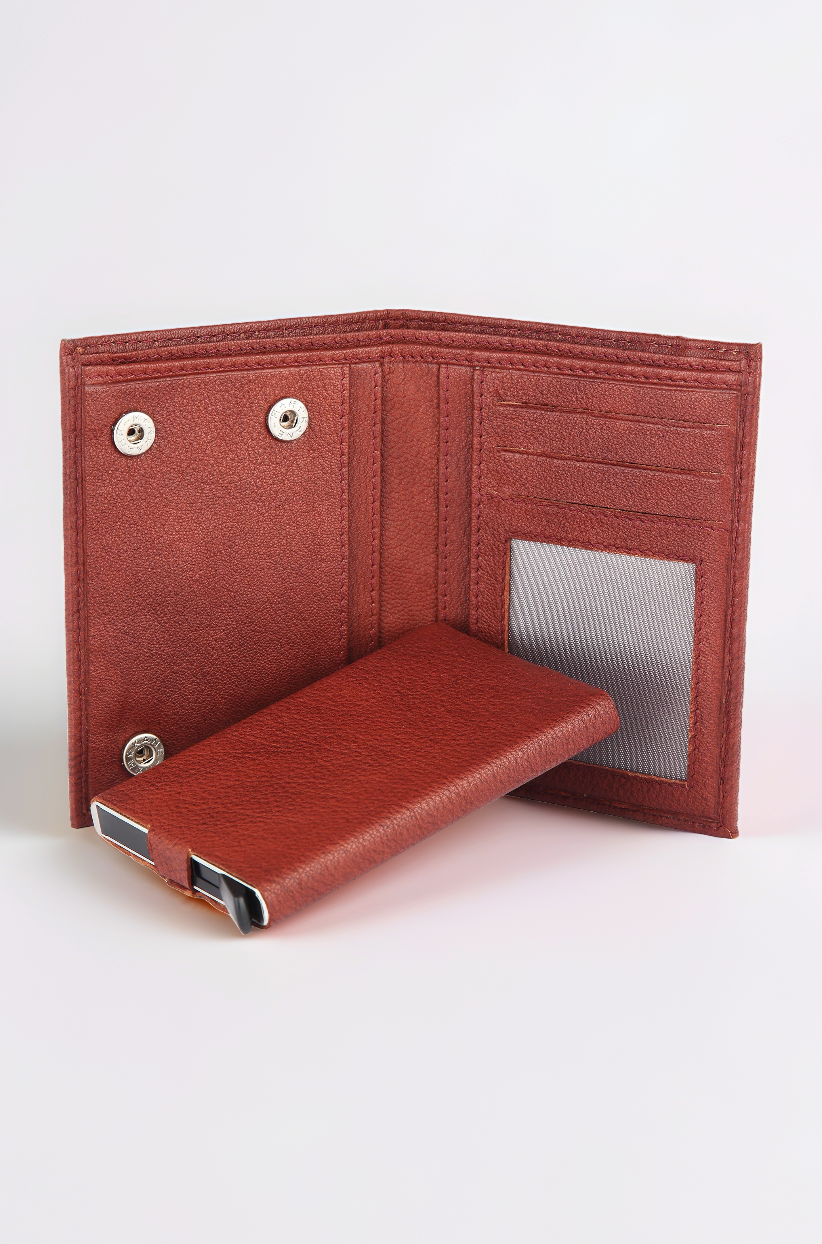 Rfid Protected Leather Wallet For Men, Maroon
