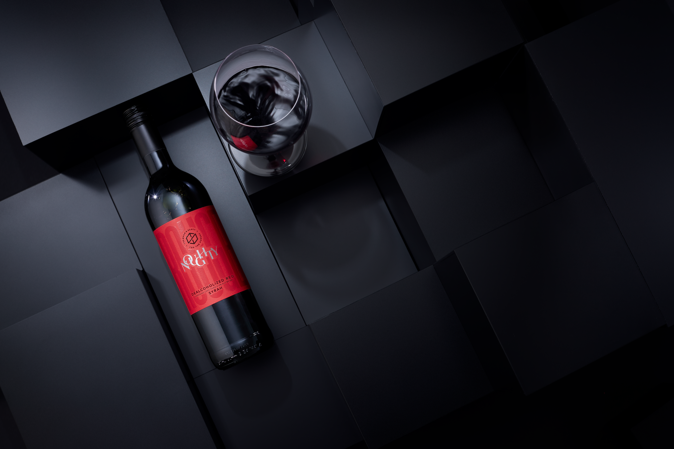 Amazon.com: Thomson & Scott Noughty Red, Dealcoholized Rouge Non