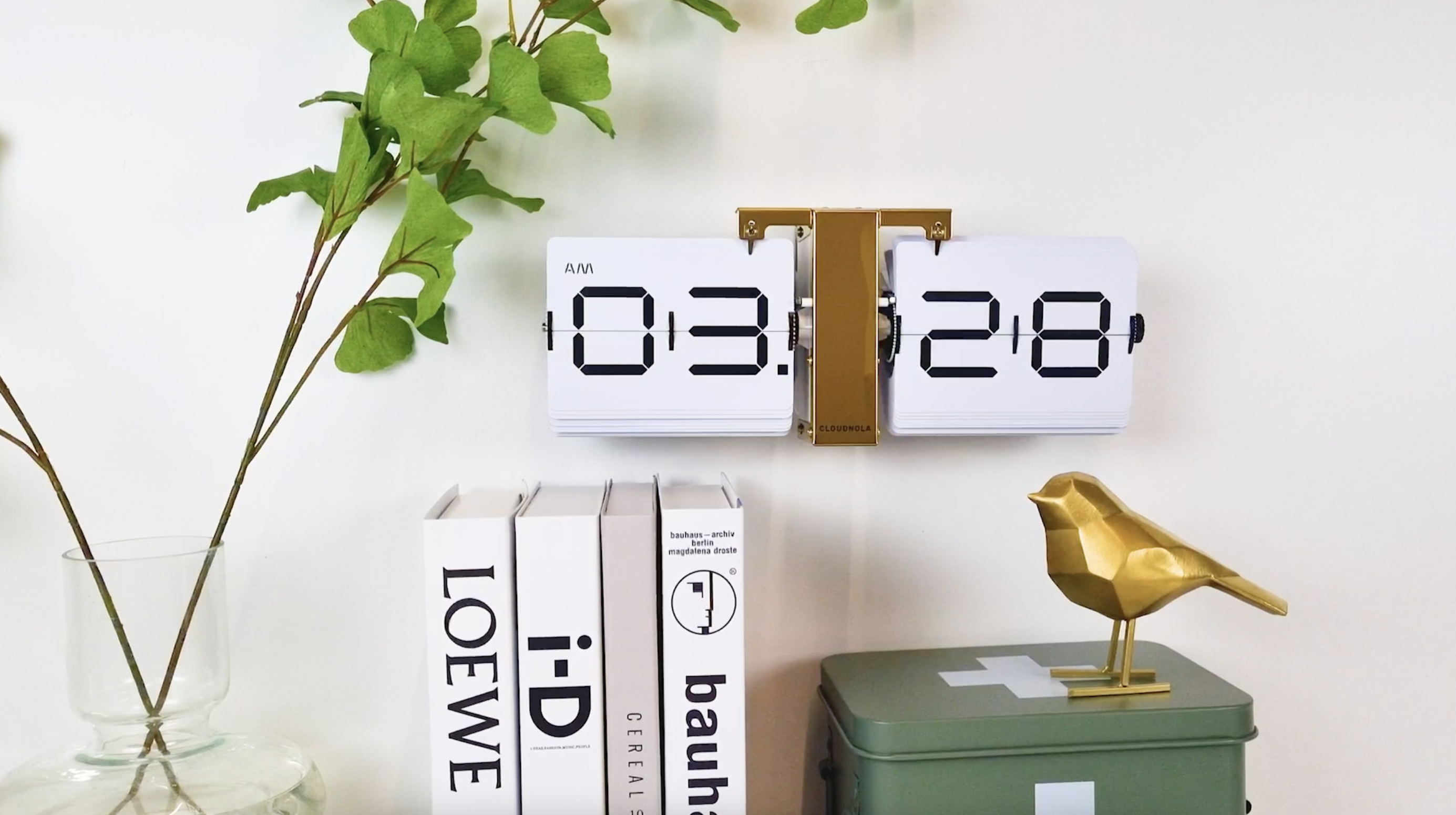 Amazon.com: Cloudnola Flipping Out Wall and Tabletop Flip Clock