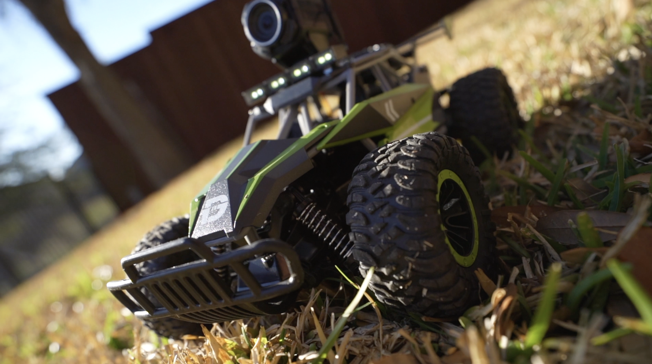 DEERC ラジコンカー　DE65 Watch DEERC DE65 Remote Control Car with 1080P Camera on Amazon Live