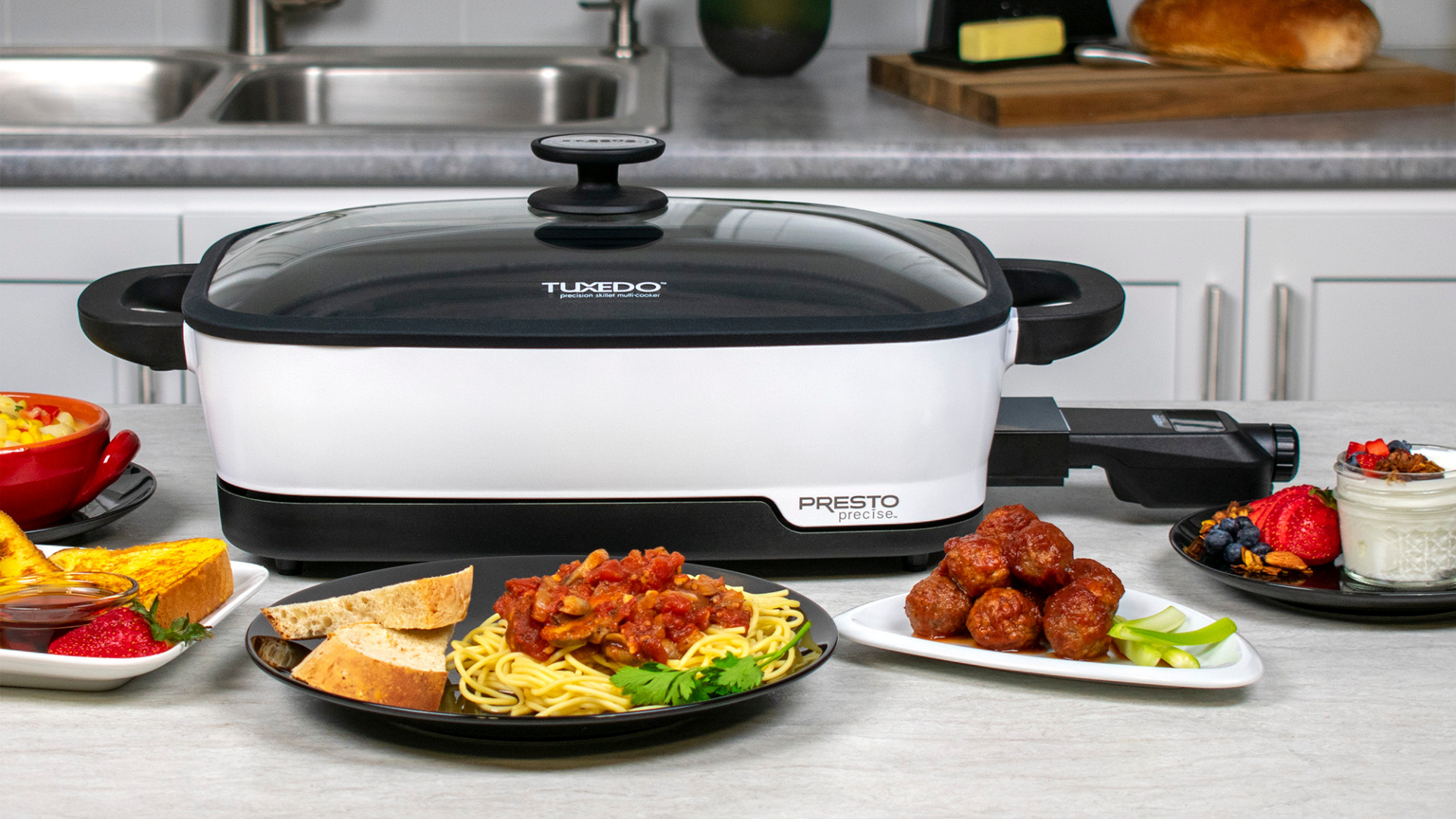 Amazon.com: Presto 06854 Tuxedo Digital Precision Skillet, Sous
