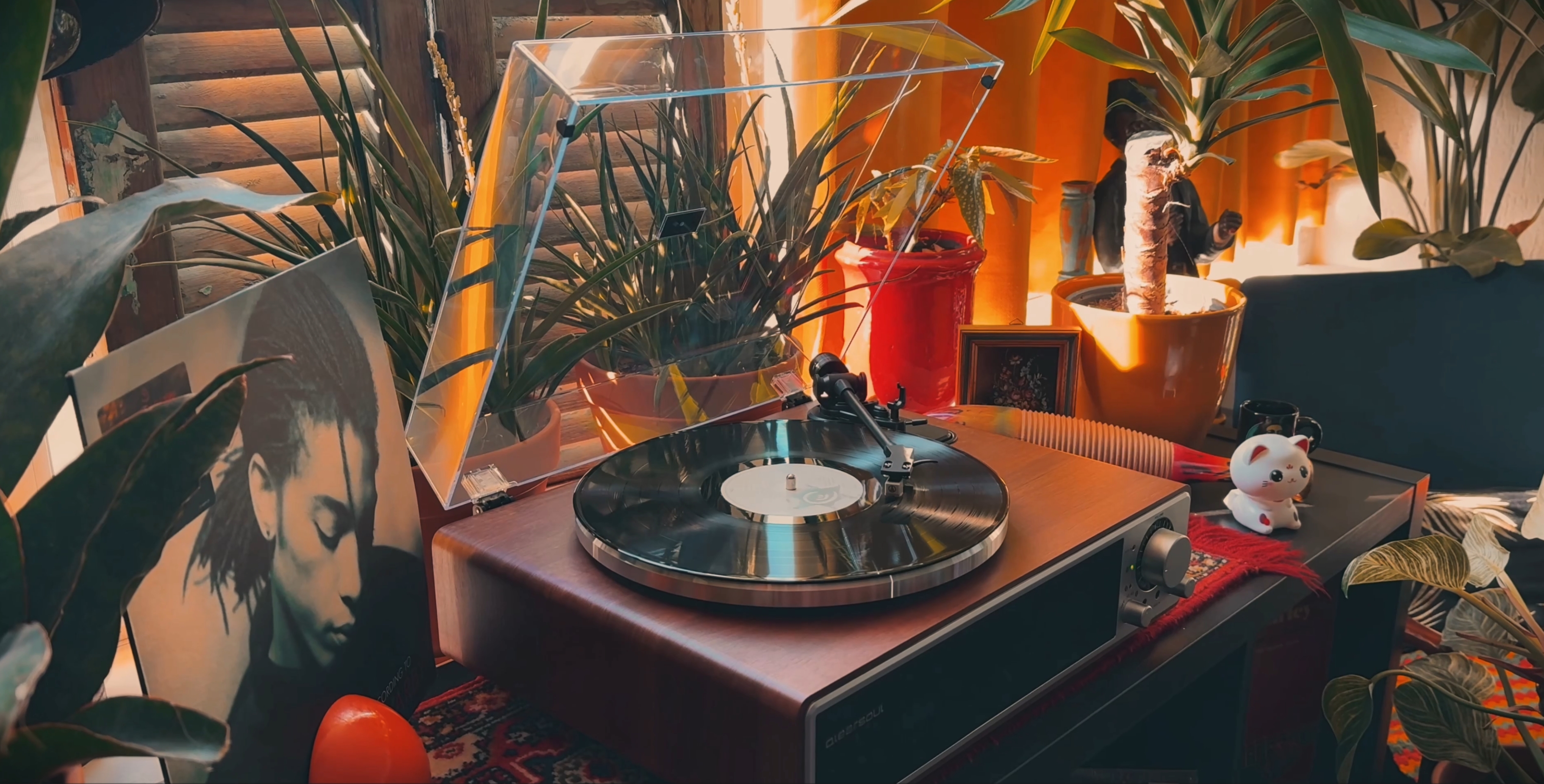 QLEARSOUL ONE-Q All-in-one Vinyl Record Player with