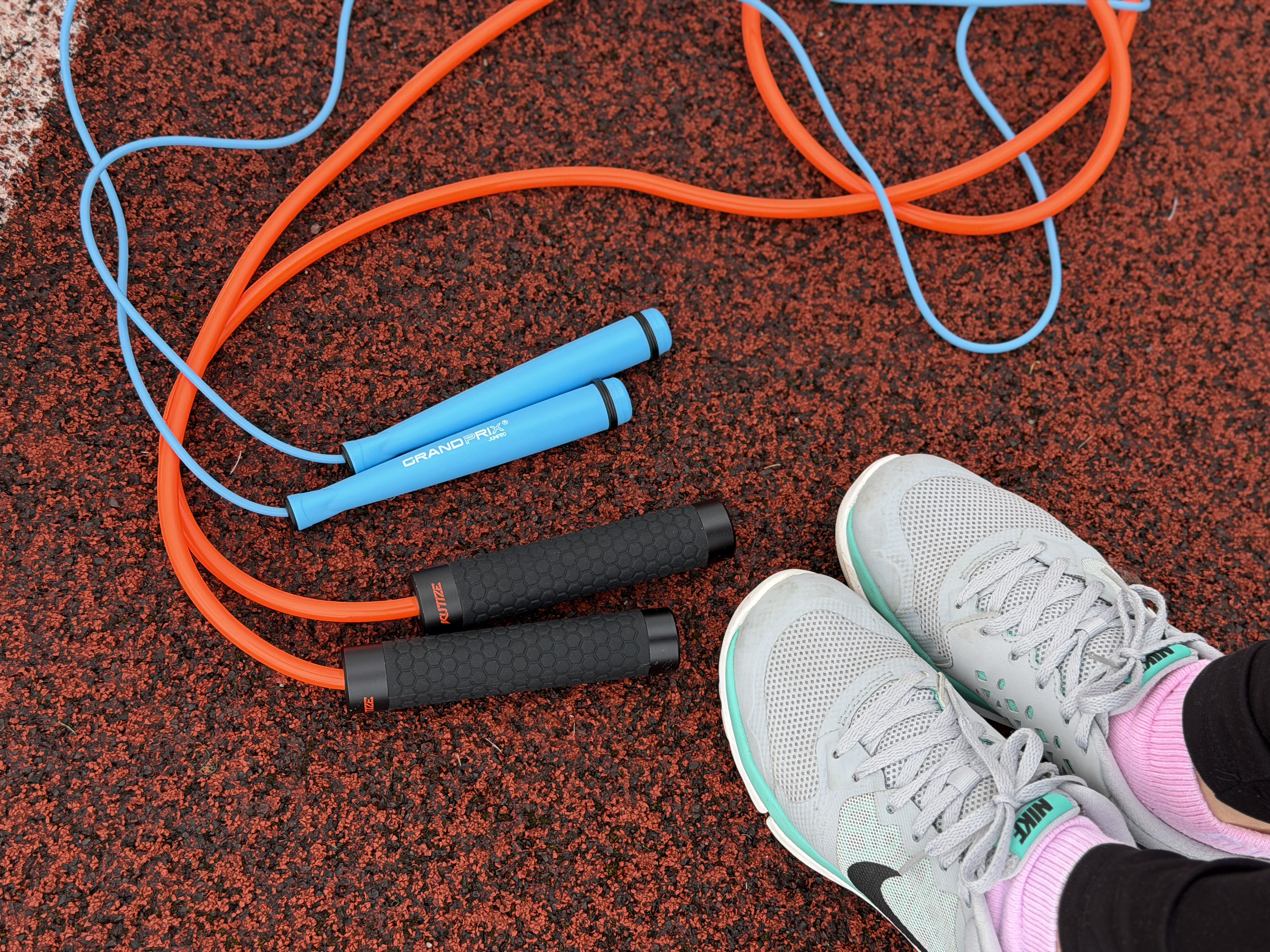 Amazon Basic Standard Jump Rope Watch Jump rope comparison and testing side by side on Amazon Live