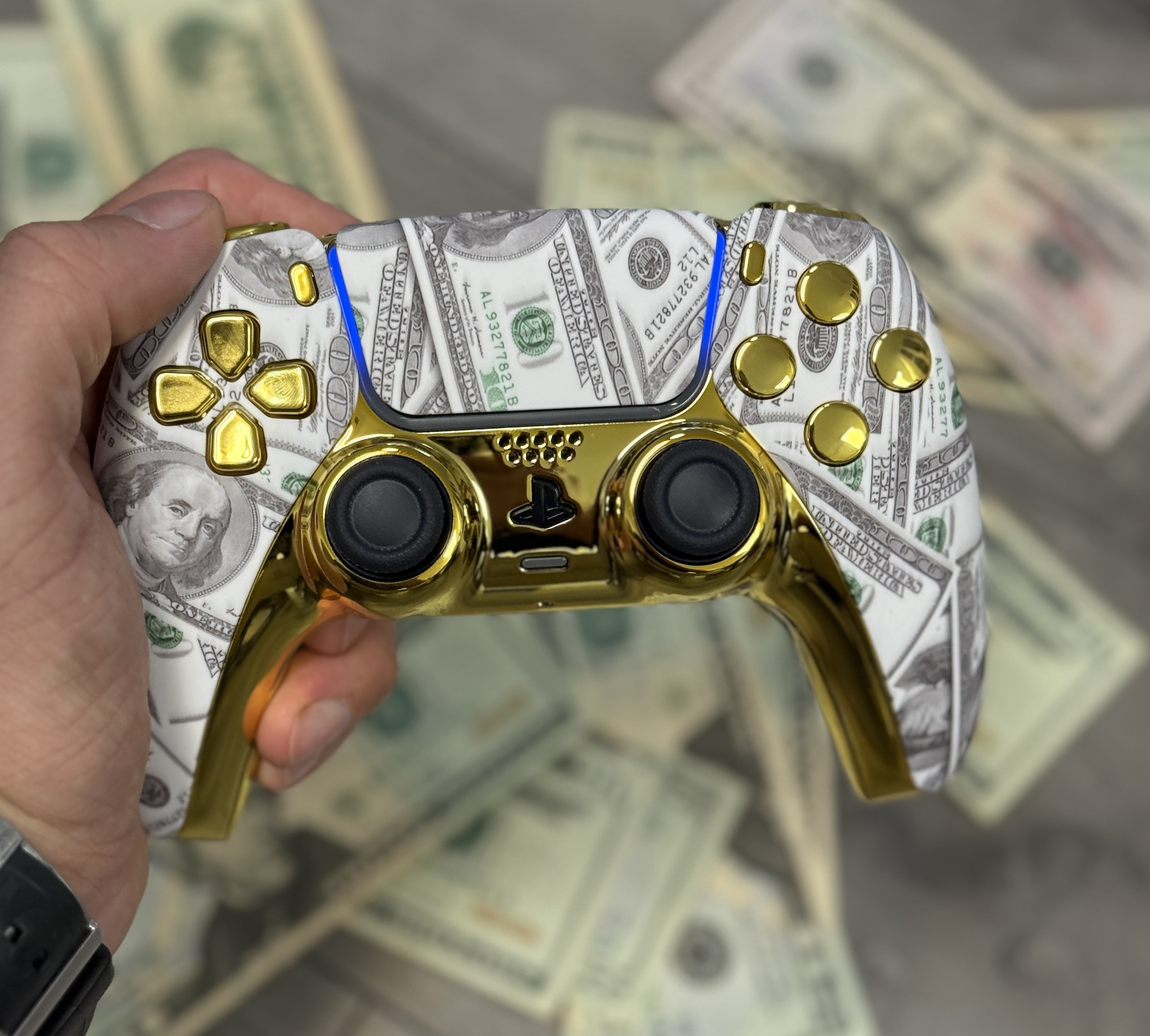 B1l9dqYS3+L.png