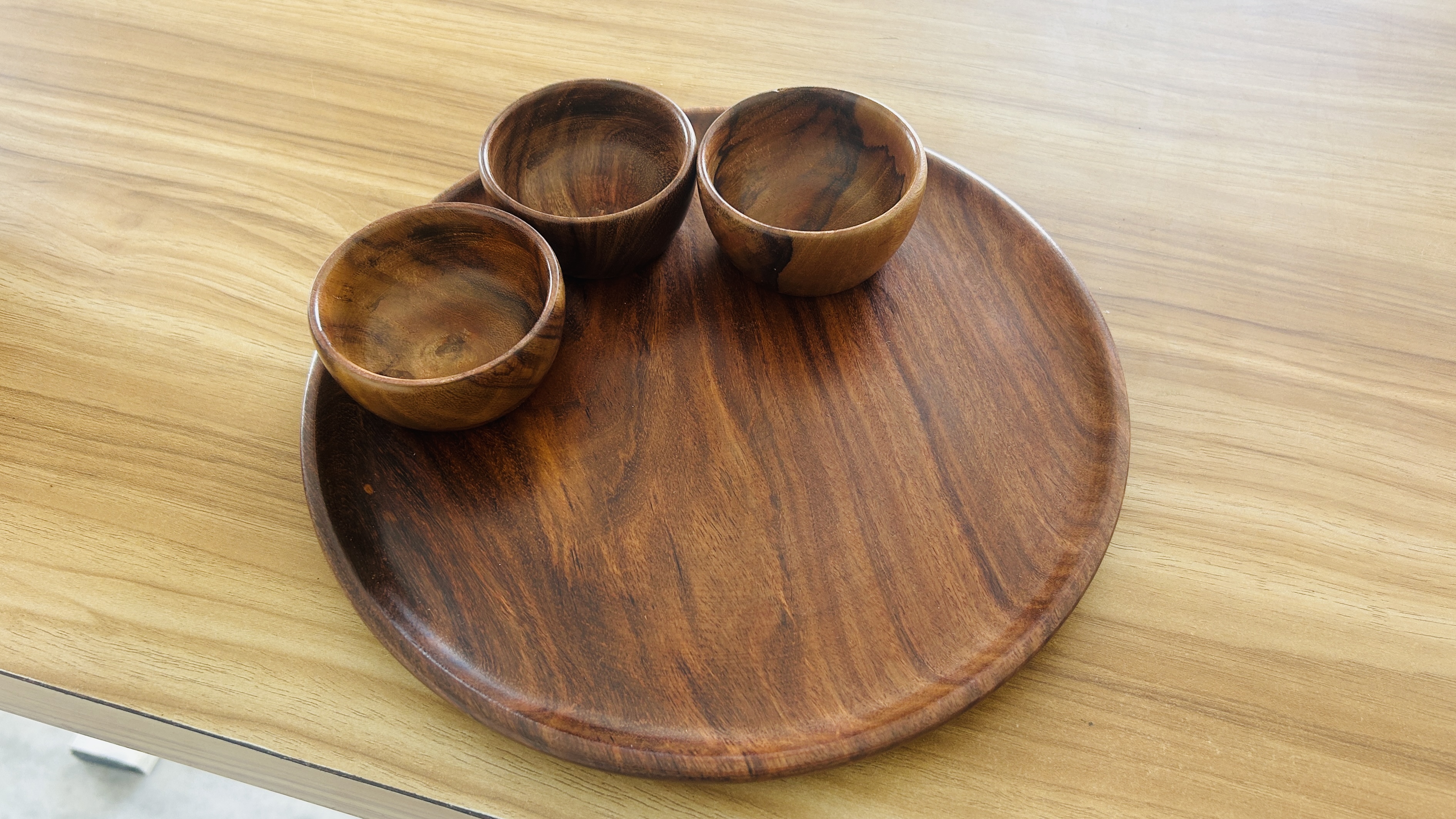 Buy Mahomade Wooden thali, Sheesham Wood Serving Plate, 25.4 cm