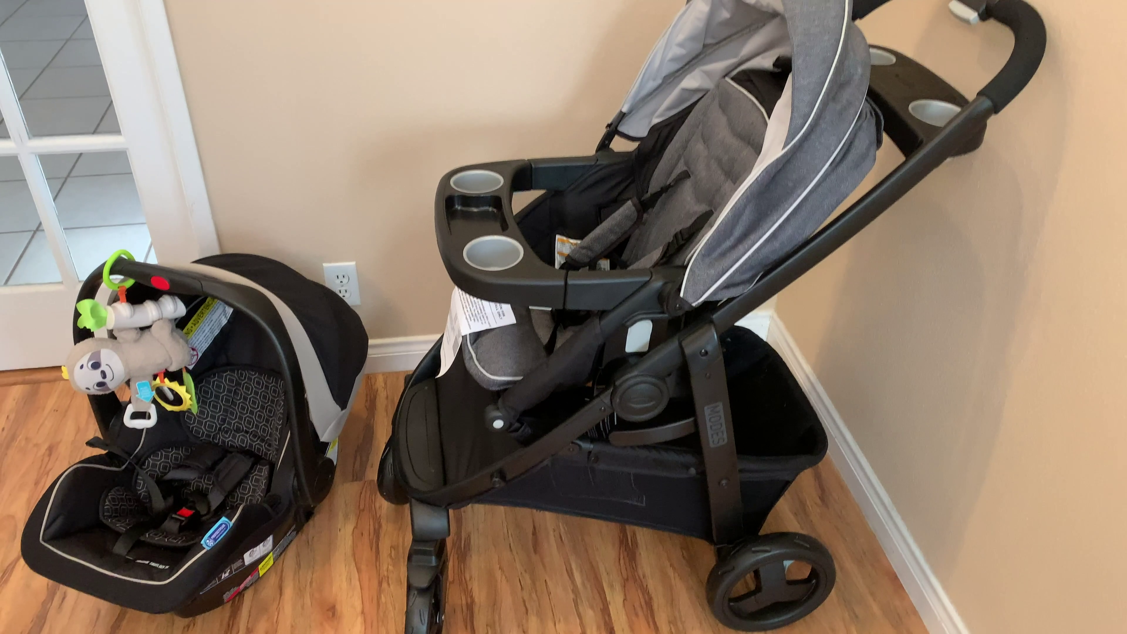 Watch SnugRide SnugLock 35 LX Car Seat on Amazon Live