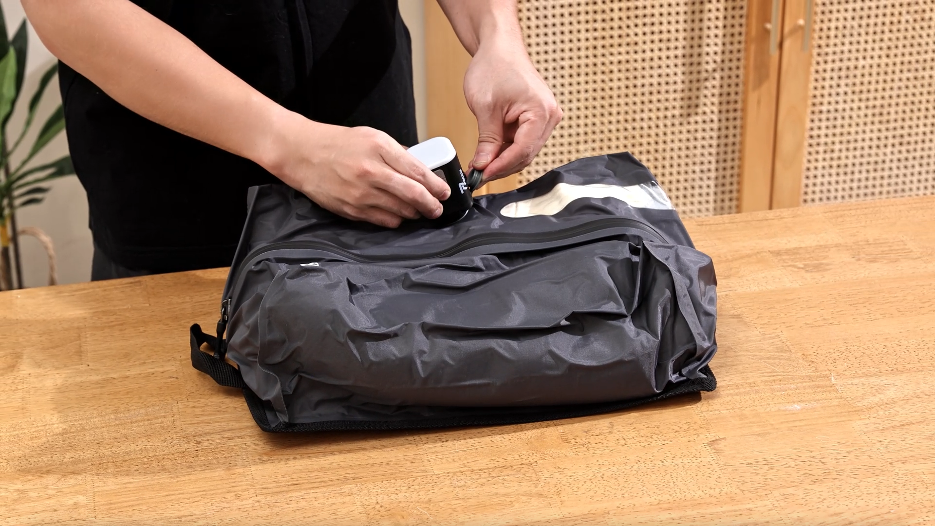 Amazon.com: POIXM Vacuum Bags for Travel with Pump, Reusable Space