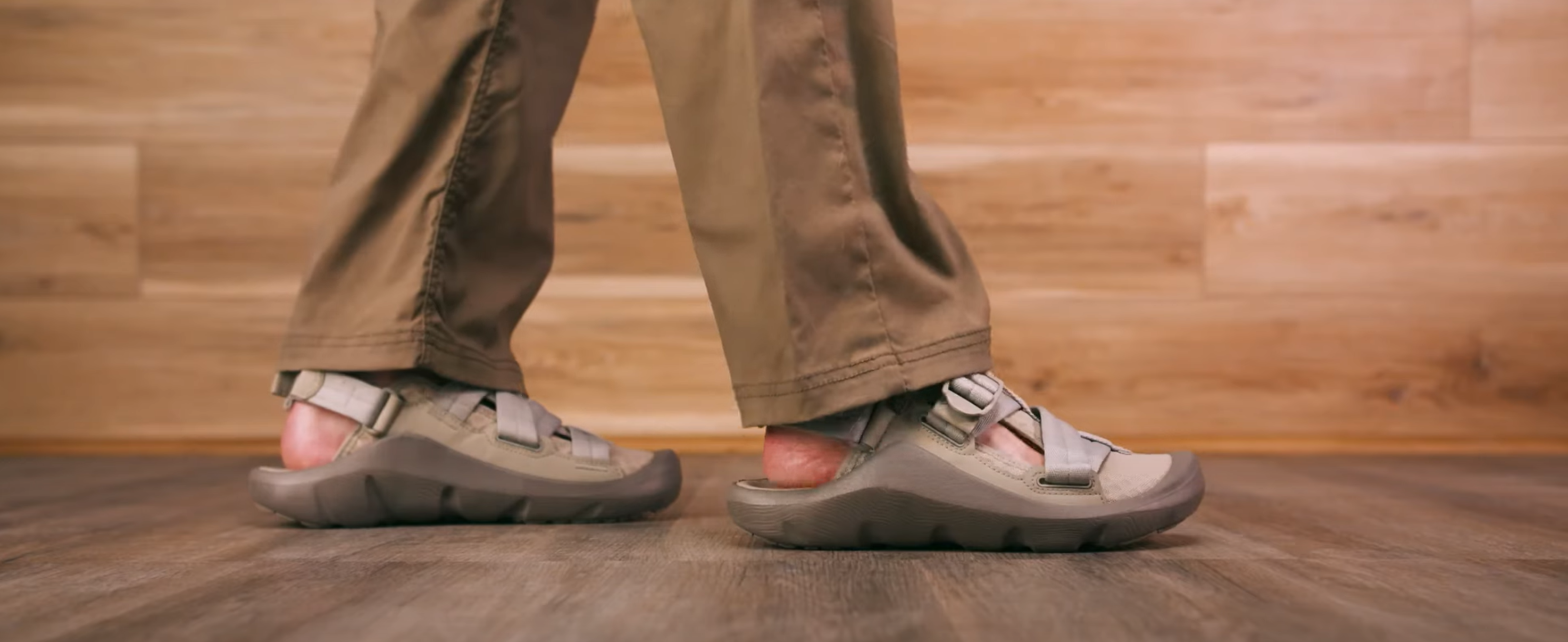 Amazon.com | Oboz Women's Whakata Off-Road, Charcoal, 6 | Hiking Shoes