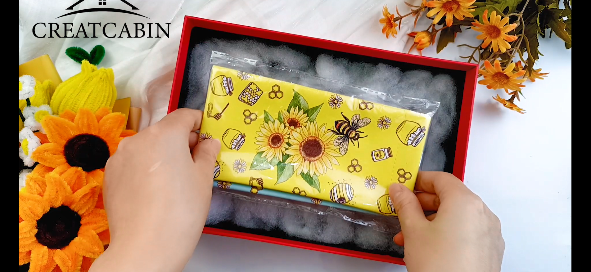 CREATCABIN 2Pcs Leather Glasses Case Portable Slim Bee Sunflower