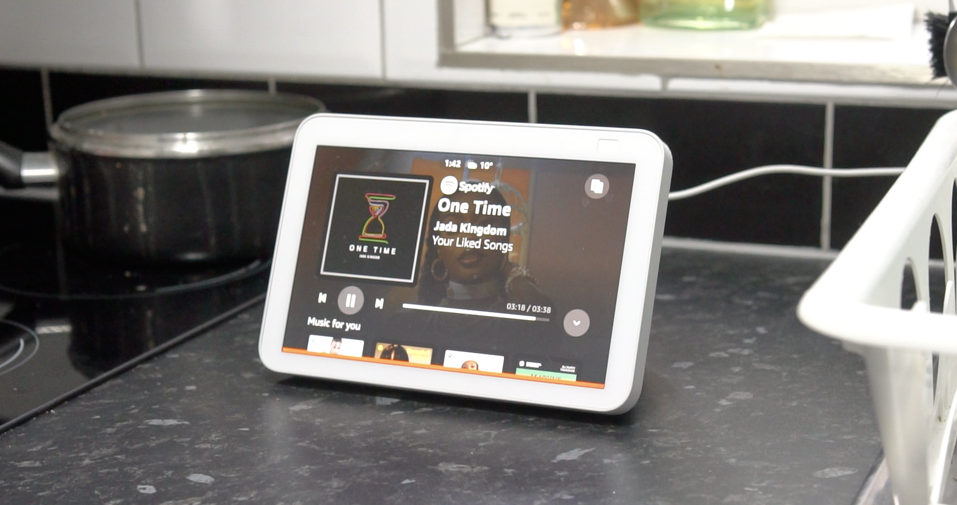 Watch Before Purchasing a Echo Show on Amazon Live