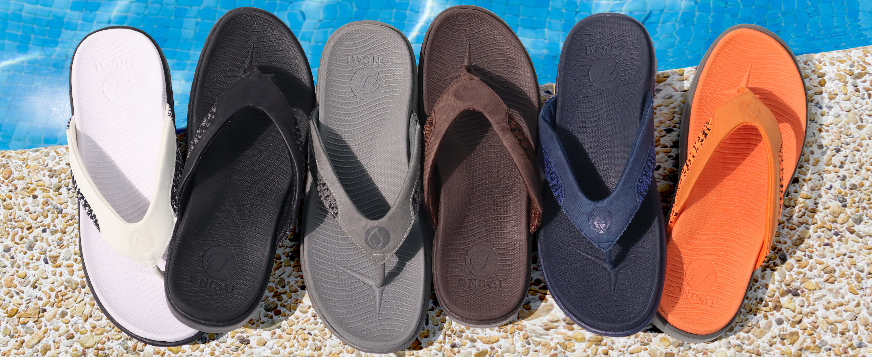 Infradito da uomo tinta unita estate da uomo Slide fondo piatto copertura leggera sandali da spiaggia semplici alla moda scivoli da spiaggia antiscivolo infradito da uomo leggere pantofole da doccia