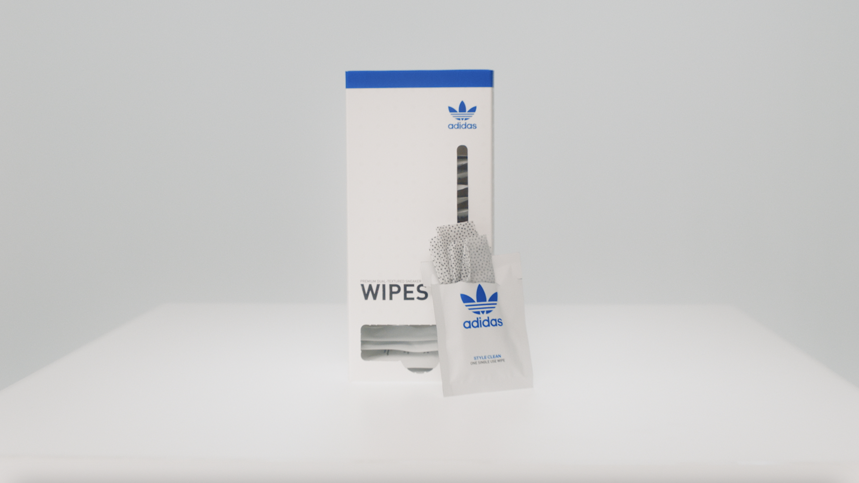 Amazon.com: adidas Originals Shoe Cleaner Wipes - 30 easy to use, on-the-go  dual-textured sneaker cleaning wipes : Clothing, Shoes & Jewelry