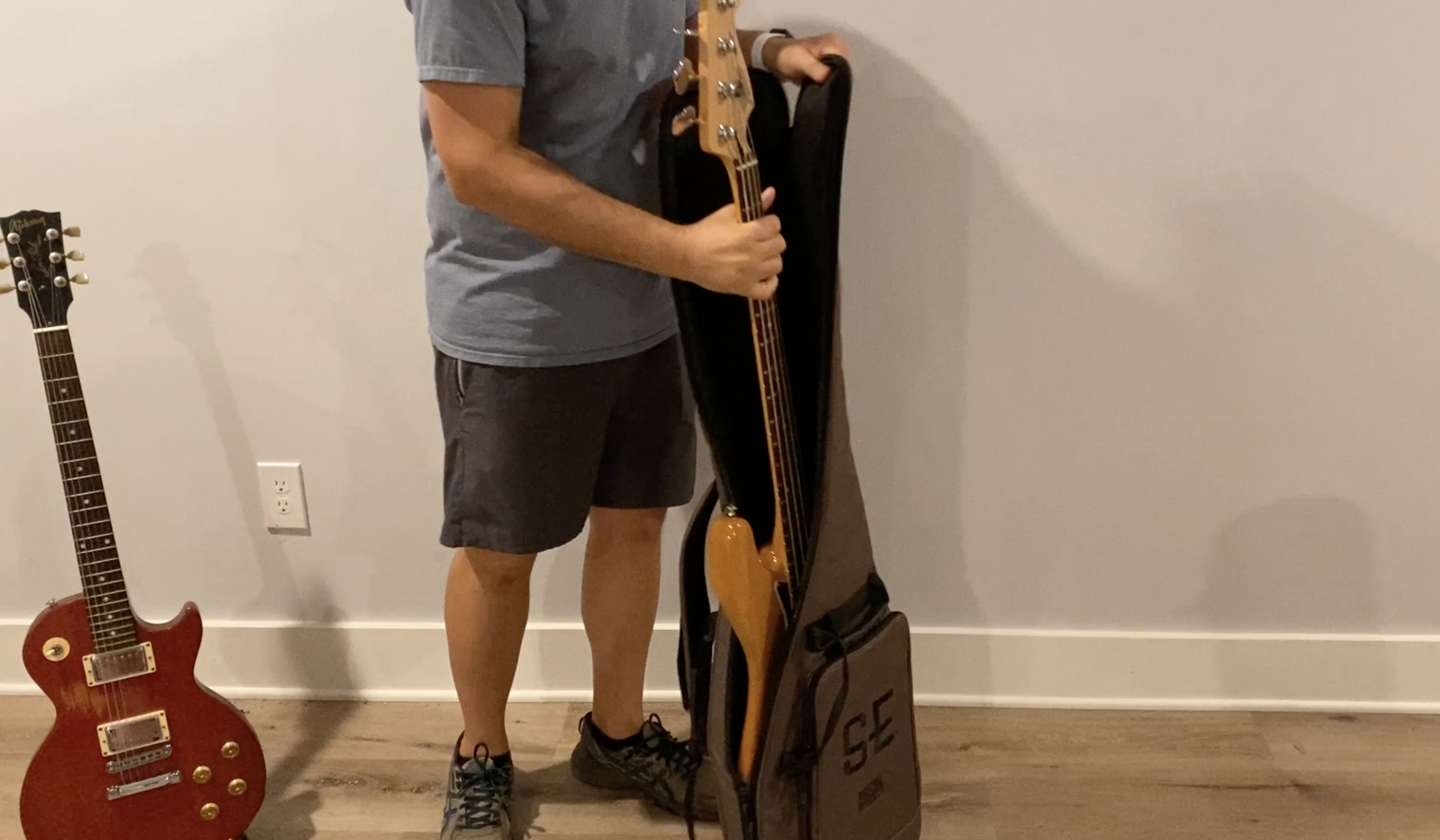 PRS SE ベース　純正ソフトケース付き Watch PRS SE Gig Bag that Fits Both Guitar and Bass on Amazon Live