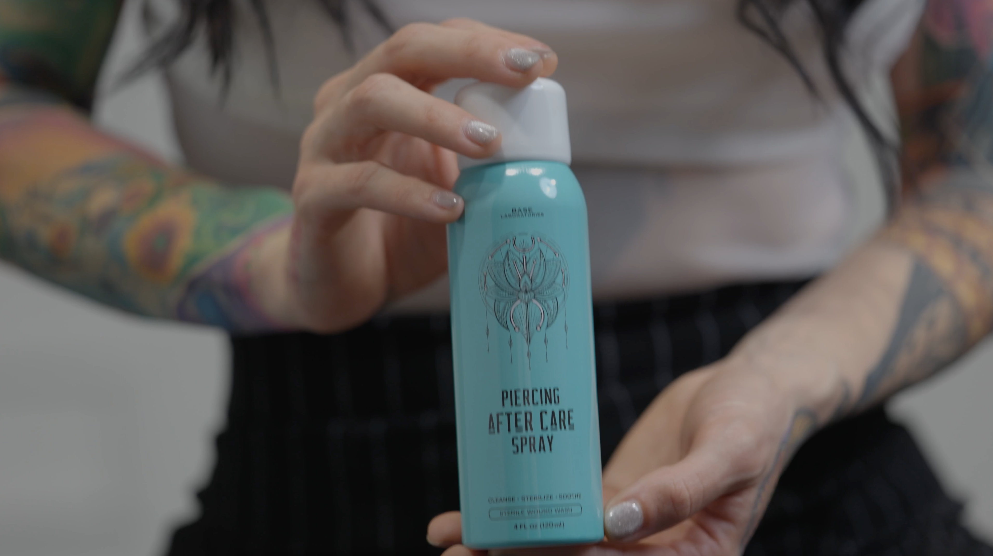 Ear Cleaner Ear Hole Cleaner Linea Di Pulizia Monouso Per La Cura Del Piercing All'orecchio Aftercare Piercing Odour Remover Per Pulire Il Foro Dell'orecchio, (180 Pezzi, Verde Blu Giallo - Foto 5